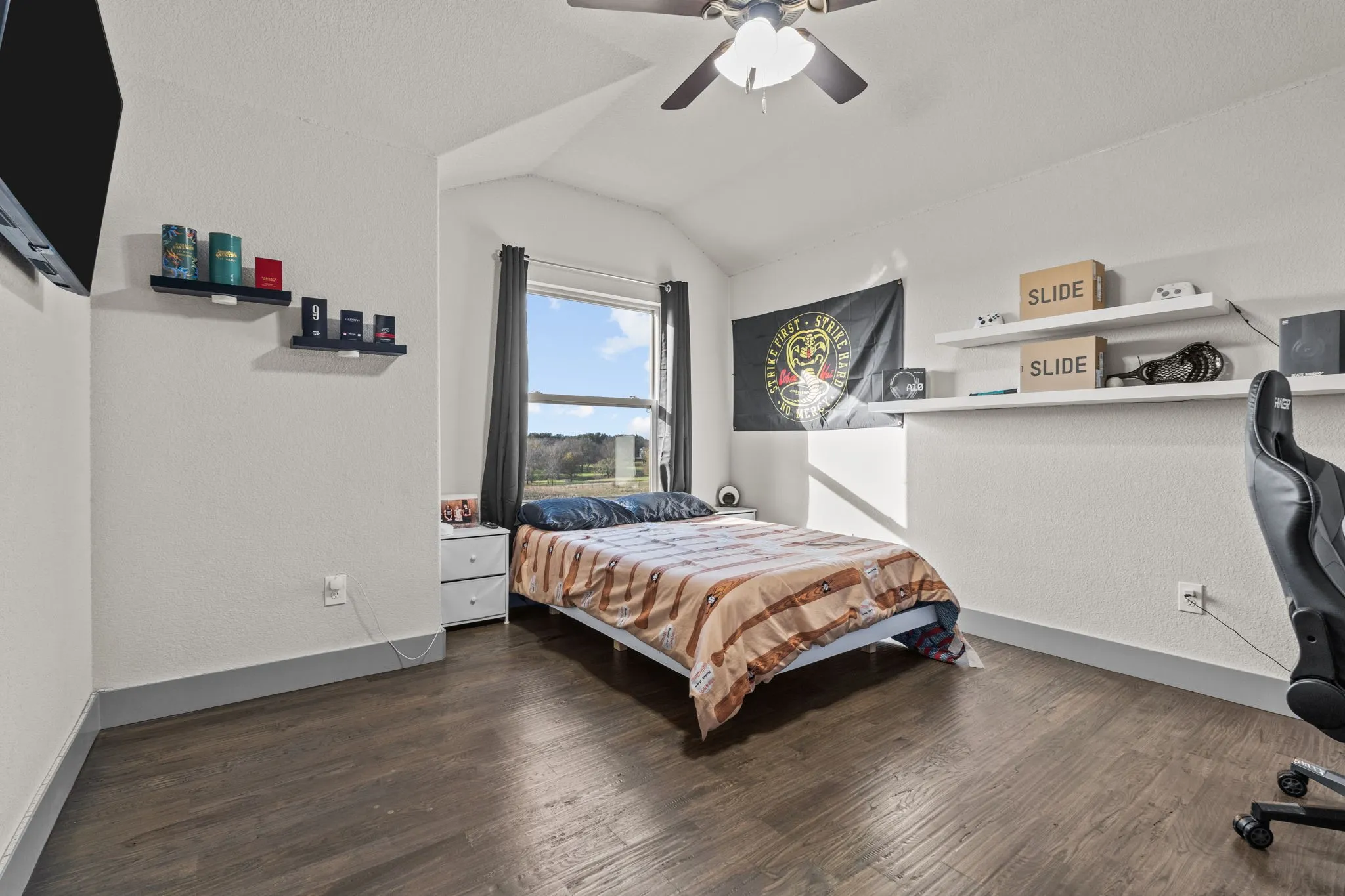 Single Family Residence For Sale in Parker County , 4747 Kelly Road, Aledo, Texas 76008, 4 Bedrooms, 6 Bathrooms, 3 Garage spaces, 4,155 Sqft, built in 2012, Price $2,300,000, mls#21256387, Real Estate Agent in Aledo, Homes For Sale in Parker county, Homes For Sale in Aledo, Realtor in Aledo Texas, Real Estate Brokerage Independent Realty Texas, Luminita Cordes Realtor