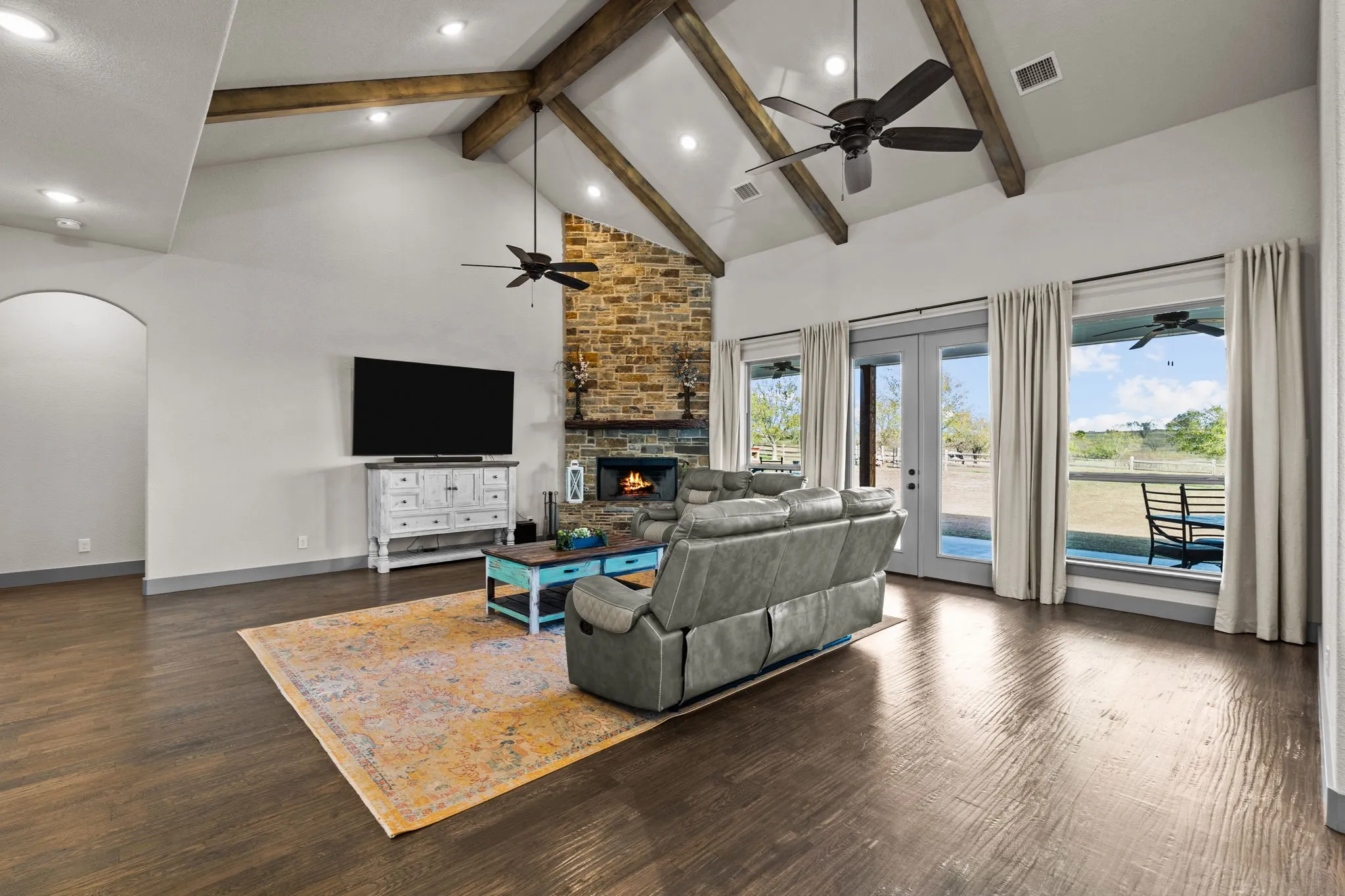 Single Family Residence For Sale in Parker County , 4747 Kelly Road, Aledo, Texas 76008, 4 Bedrooms, 6 Bathrooms, 3 Garage spaces, 4,155 Sqft, built in 2012, Price $2,300,000, mls#21256387, Real Estate Agent in Aledo, Homes For Sale in Parker county, Homes For Sale in Aledo, Realtor in Aledo Texas, Real Estate Brokerage Independent Realty Texas, Luminita Cordes Realtor