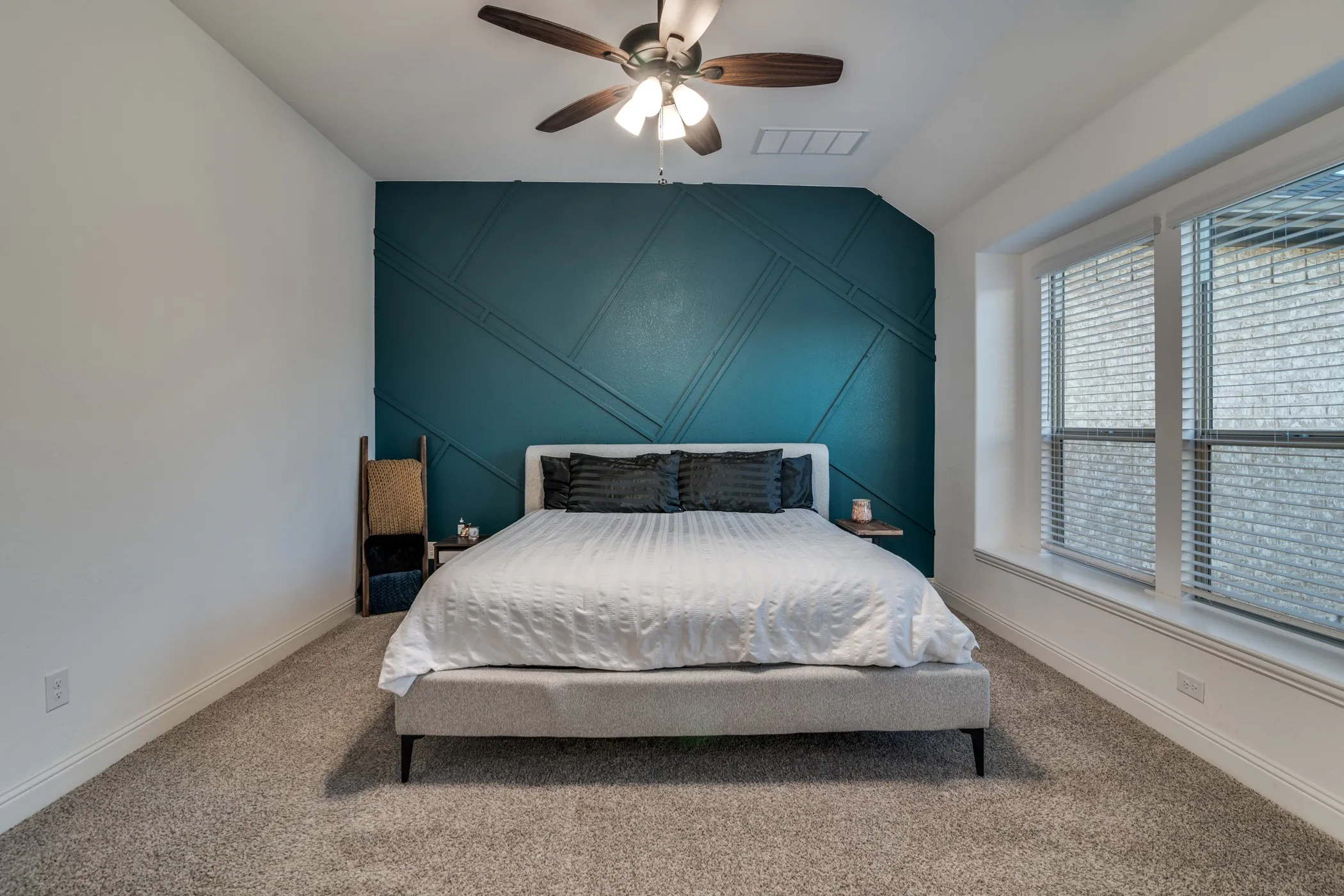 Single Family Residence For Rent in Rockwall County , 2643 Perdenales Drive, Royse City, Texas 75189, 4 Bedroom, 3 Bathroom, 3 Garage spaces, 3,014 Sqft, built in 2021, mls#21295039, Real Estate Agent in Royse City, Homes For Rent in Rockwall county, Homes For Rent in Royse City, Realtor in Royse City Texas, Real Estate Brokerage Independent Realty Texas, Luminita Cordes Realtor