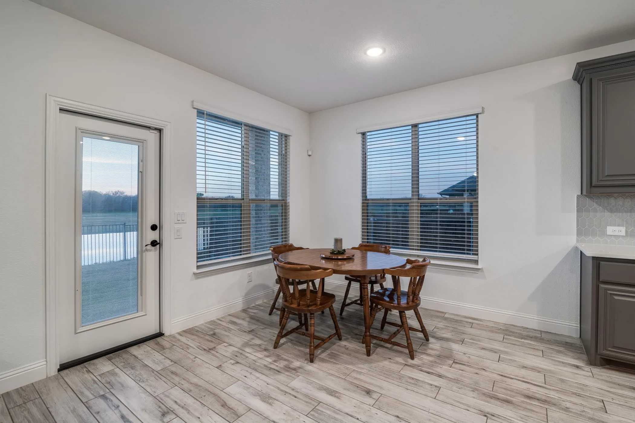 Single Family Residence For Rent in Rockwall County , 2643 Perdenales Drive, Royse City, Texas 75189, 4 Bedroom, 3 Bathroom, 3 Garage spaces, 3,014 Sqft, built in 2021, mls#21295039, Real Estate Agent in Royse City, Homes For Rent in Rockwall county, Homes For Rent in Royse City, Realtor in Royse City Texas, Real Estate Brokerage Independent Realty Texas, Luminita Cordes Realtor