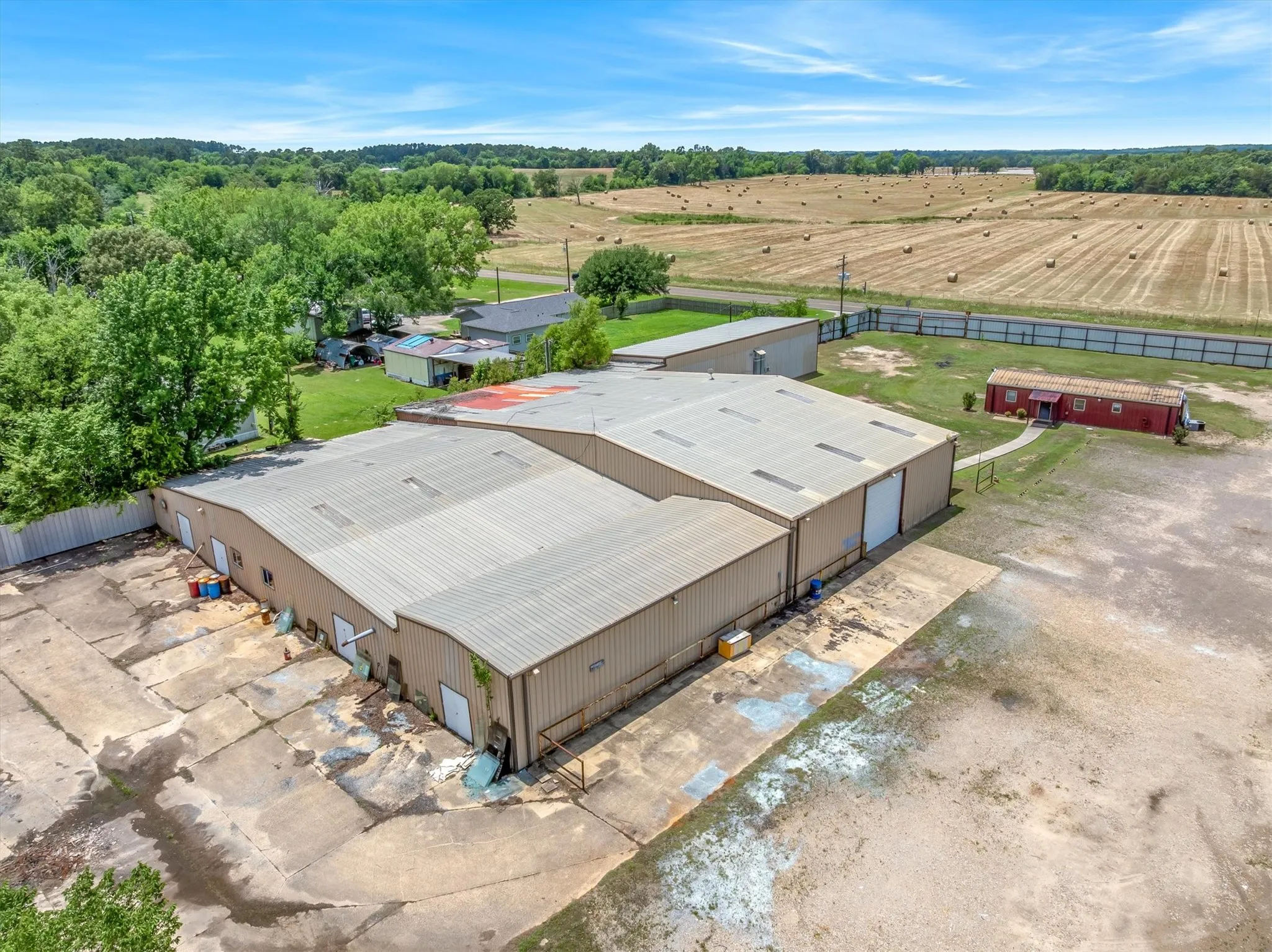 Warehouse For Sale in Van Zandt County , 7439 FM 314, Ben Wheeler, Texas 75754, 0, 0, Garage spaces, 0 Sqft, built in 1986, mls#21292867, Real Estate Agent in Ben Wheeler, Homes For Sale in Van Zandt county, Homes For Sale in Ben Wheeler, Realtor in Ben Wheeler Texas, Real Estate Brokerage Independent Realty Texas, Luminita Cordes Realtor