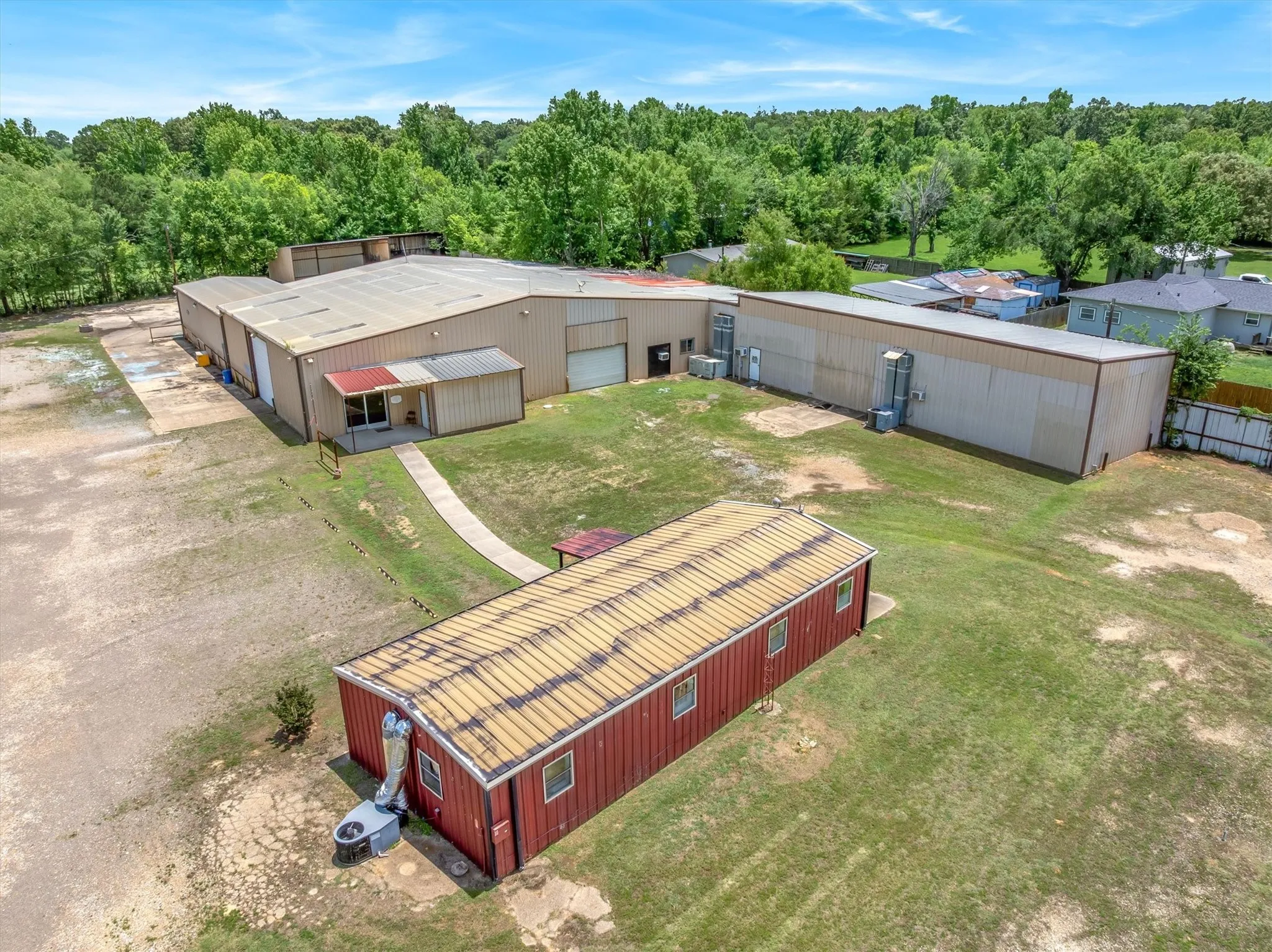 Warehouse For Sale in Van Zandt County , 7439 FM 314, Ben Wheeler, Texas 75754, 0, 0, Garage spaces, 0 Sqft, built in 1986, mls#21292867, Real Estate Agent in Ben Wheeler, Homes For Sale in Van Zandt county, Homes For Sale in Ben Wheeler, Realtor in Ben Wheeler Texas, Real Estate Brokerage Independent Realty Texas, Luminita Cordes Realtor