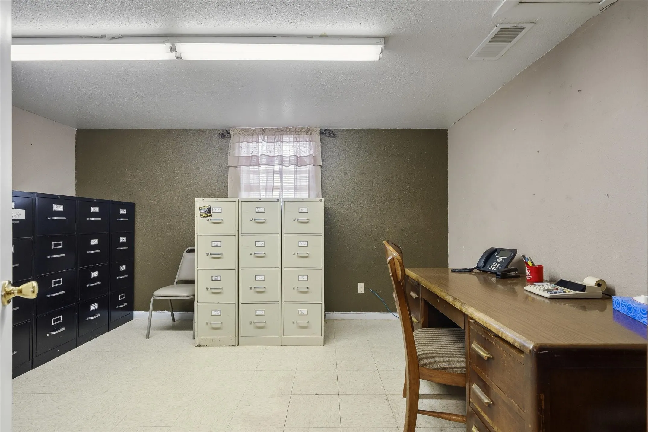 Warehouse For Sale in Van Zandt County , 7439 FM 314, Ben Wheeler, Texas 75754, 0, 0, Garage spaces, 0 Sqft, built in 1986, mls#21292867, Real Estate Agent in Ben Wheeler, Homes For Sale in Van Zandt county, Homes For Sale in Ben Wheeler, Realtor in Ben Wheeler Texas, Real Estate Brokerage Independent Realty Texas, Luminita Cordes Realtor
