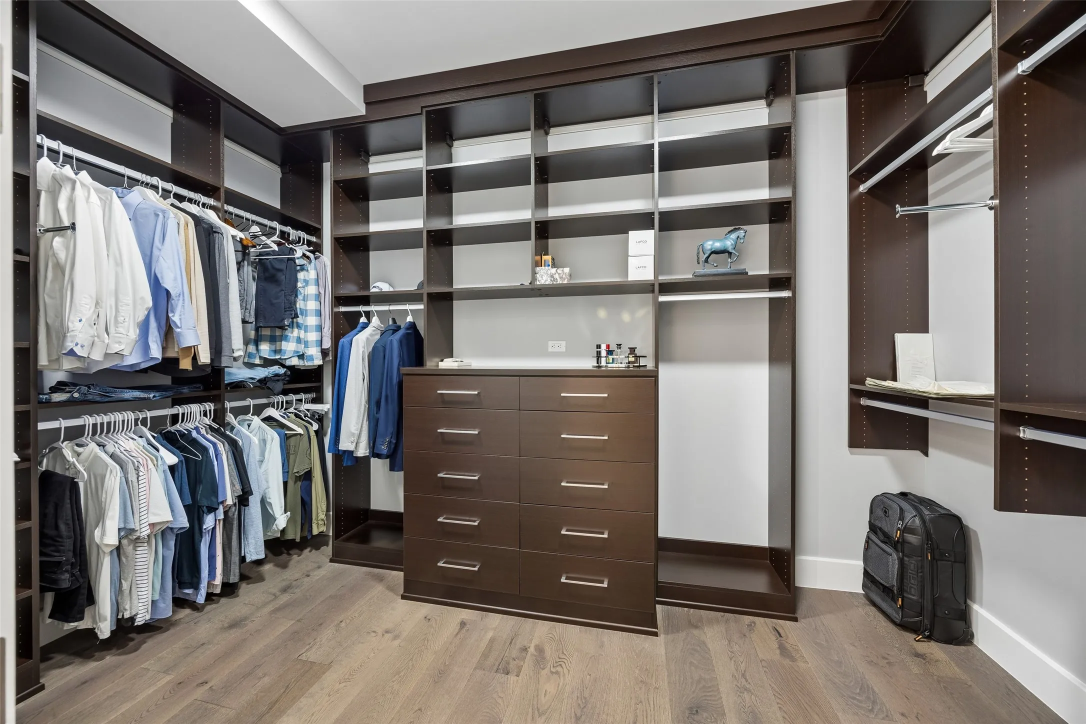 Condominium For Sale in Collin County , 7901 Windrose Avenue 806, Plano, Texas 75024, 2 Bedroom, 3 Bathroom, 2 Garage spaces, 1,769 Sqft, built in 2020, Price $1,550,000, mls#21295586, Real Estate Agent in Plano, Homes For Sale in Collin county, Homes For Sale in Plano, Realtor in Plano Texas, Real Estate Brokerage Independent Realty Texas, Luminita Cordes Realtor
