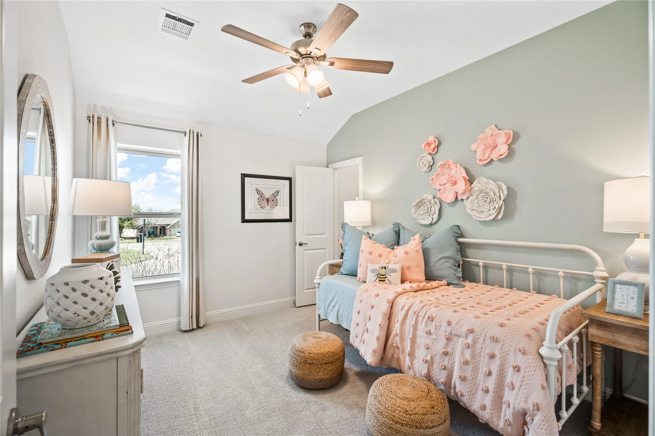 Beazer Homes Lake Pointe at Paloma Creek Cascade Floorplan. This is not a photo of the actual home, but is a photo of the Cascade floorplan.