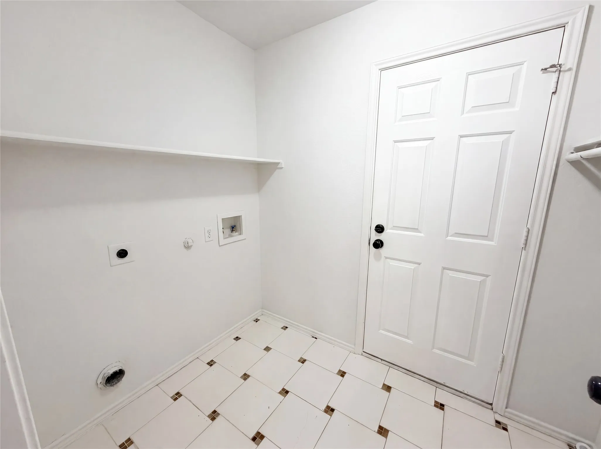 Single Family Residence For Sale in Ellis County , 111 Forest Park Lane, Red Oak, Texas 75154, 3 Bedroom, 2 Bathroom, 2 Garage spaces, 1,587 Sqft, built in 2004, mls#21295619, Real Estate Agent in Red Oak, Homes For Sale in Ellis county, Homes For Sale in Red Oak, Realtor in Red Oak Texas, Real Estate Brokerage Independent Realty Texas, Luminita Cordes Realtor