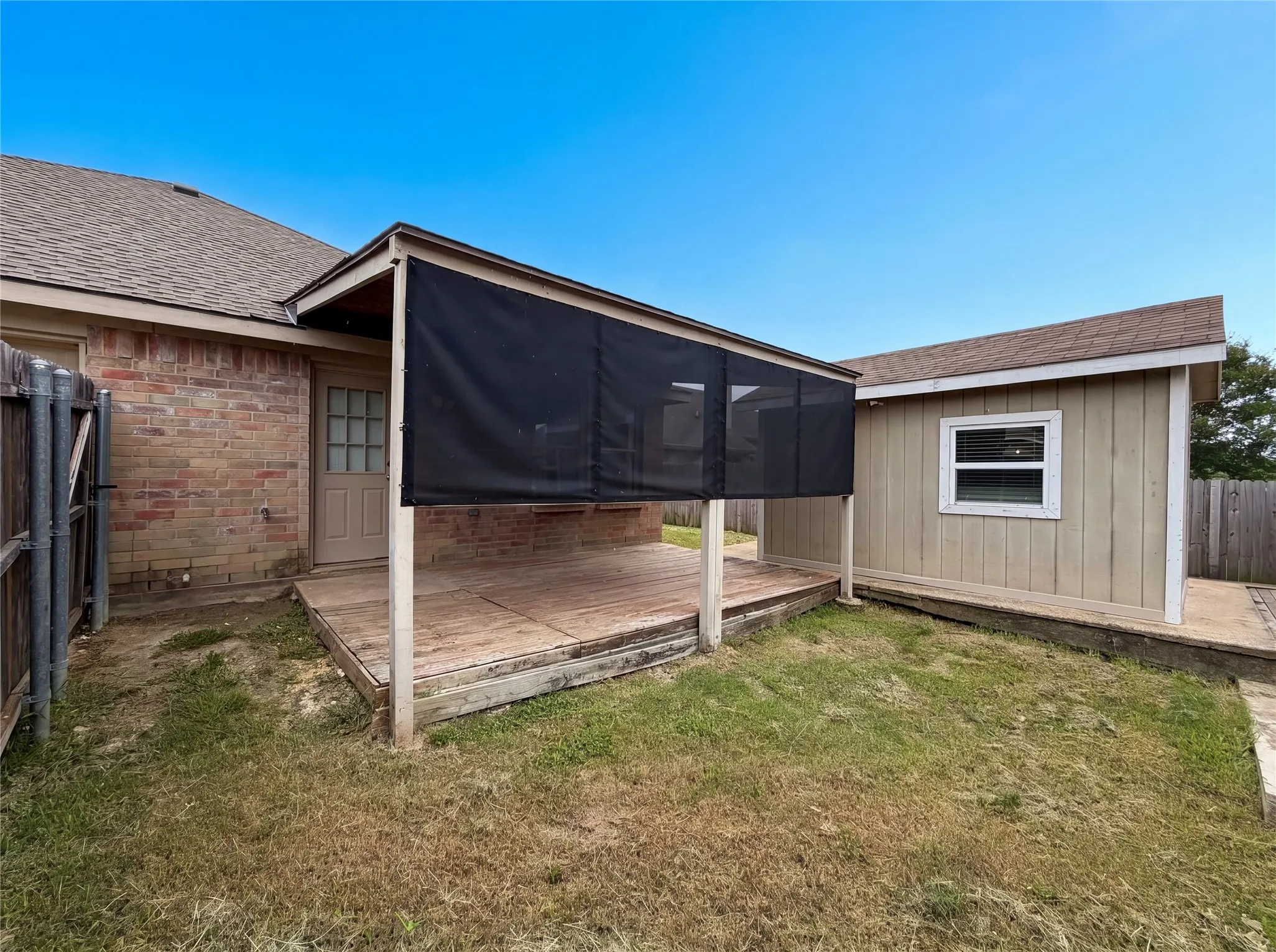 Single Family Residence For Sale in Ellis County , 111 Forest Park Lane, Red Oak, Texas 75154, 3 Bedroom, 2 Bathroom, 2 Garage spaces, 1,587 Sqft, built in 2004, mls#21295619, Real Estate Agent in Red Oak, Homes For Sale in Ellis county, Homes For Sale in Red Oak, Realtor in Red Oak Texas, Real Estate Brokerage Independent Realty Texas, Luminita Cordes Realtor
