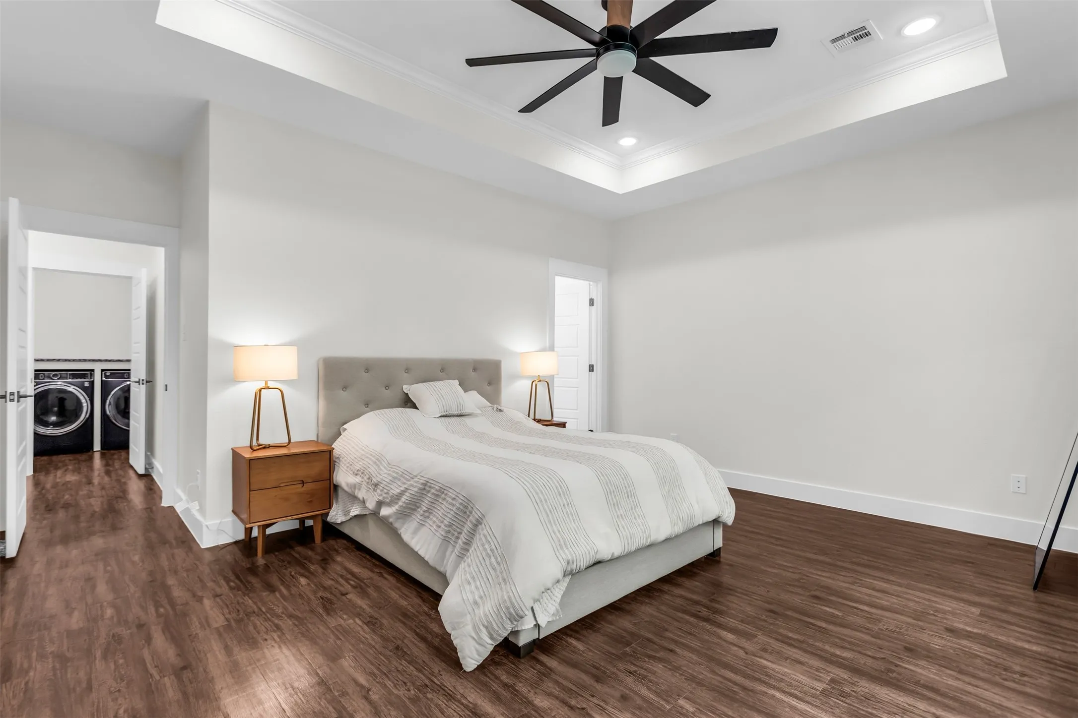 Single Family Residence For Sale in Grayson County , 1028 W Day Street, Denison, Texas 75020, 3 Bedroom, 2 Bathroom, 2 Garage spaces, 2,056 Sqft, built in 2021, mls#21275362, Real Estate Agent in Denison, Homes For Sale in Grayson county, Homes For Sale in Denison, Realtor in Denison Texas, Real Estate Brokerage Independent Realty Texas, Luminita Cordes Realtor