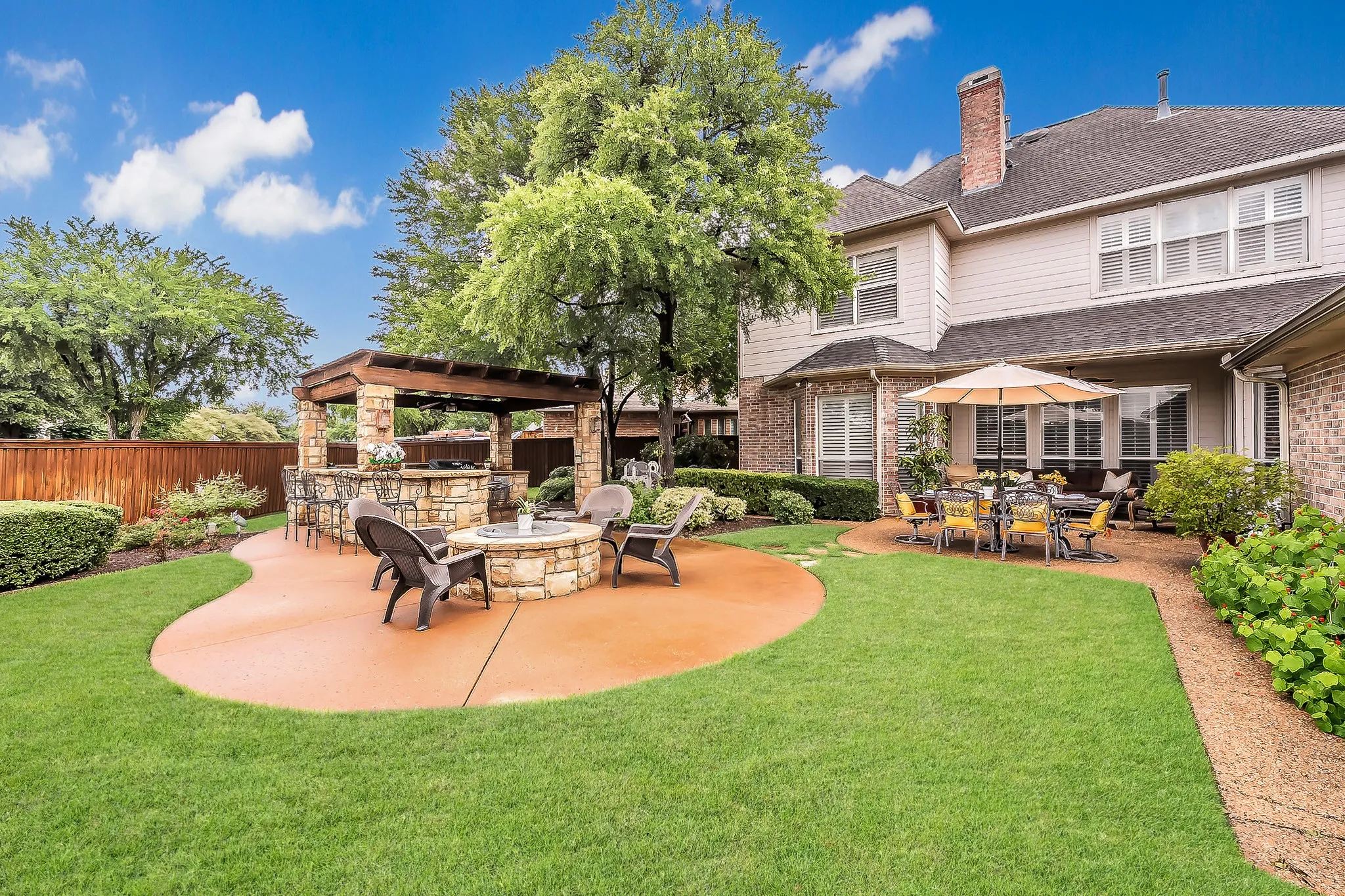 Single Family Residence For Sale in Dallas County , 1501 Cuttingham Court, Coppell, Texas 75019, 4 Bedroom, 4 Bathroom, 3 Garage spaces, 3,187 Sqft, built in 1994, mls#21294230, Real Estate Agent in Coppell, Homes For Sale in Dallas county, Homes For Sale in Coppell, Realtor in Coppell Texas, Real Estate Brokerage Independent Realty Texas, Luminita Cordes Realtor