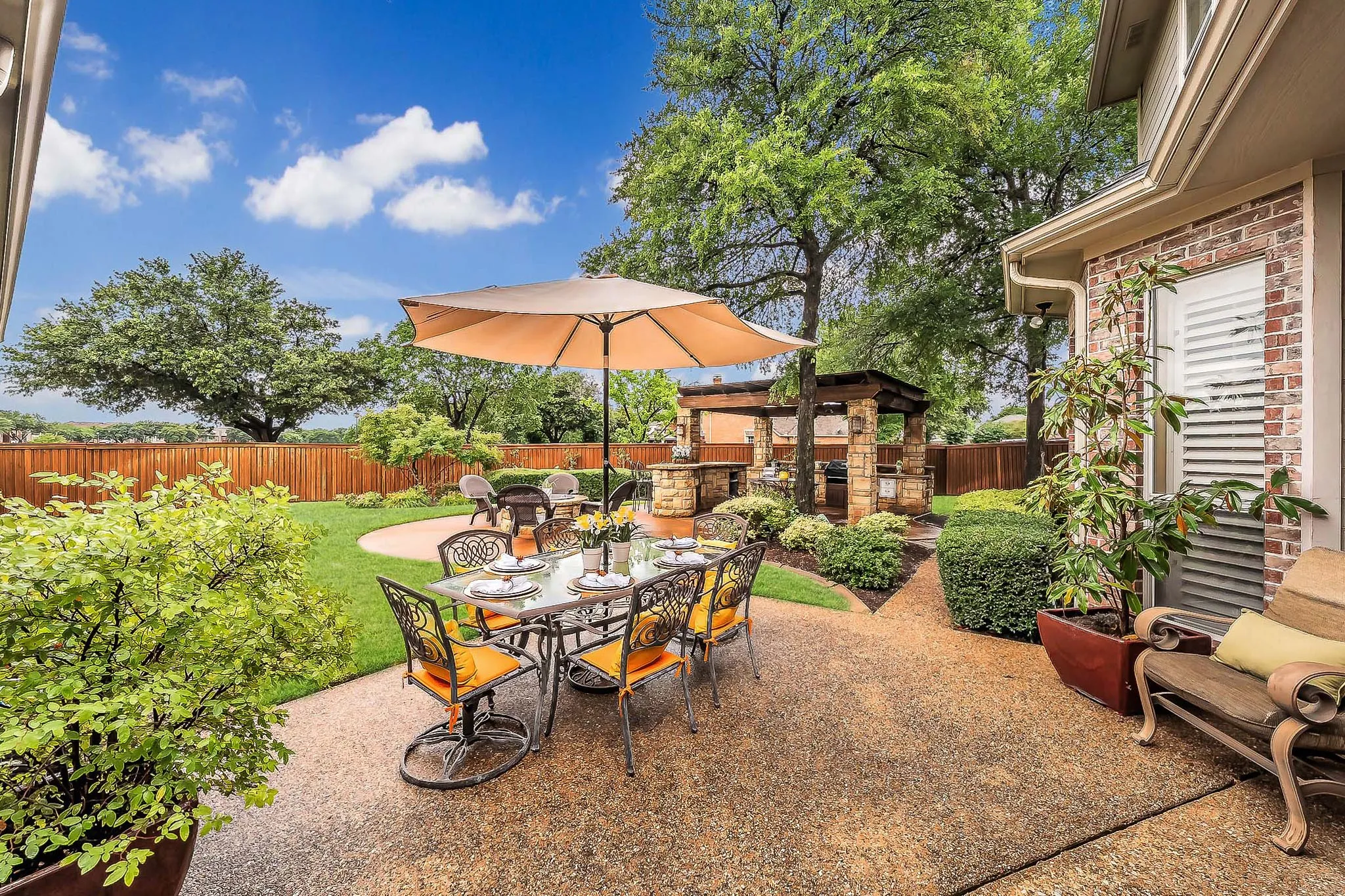 Single Family Residence For Sale in Dallas County , 1501 Cuttingham Court, Coppell, Texas 75019, 4 Bedroom, 4 Bathroom, 3 Garage spaces, 3,187 Sqft, built in 1994, mls#21294230, Real Estate Agent in Coppell, Homes For Sale in Dallas county, Homes For Sale in Coppell, Realtor in Coppell Texas, Real Estate Brokerage Independent Realty Texas, Luminita Cordes Realtor