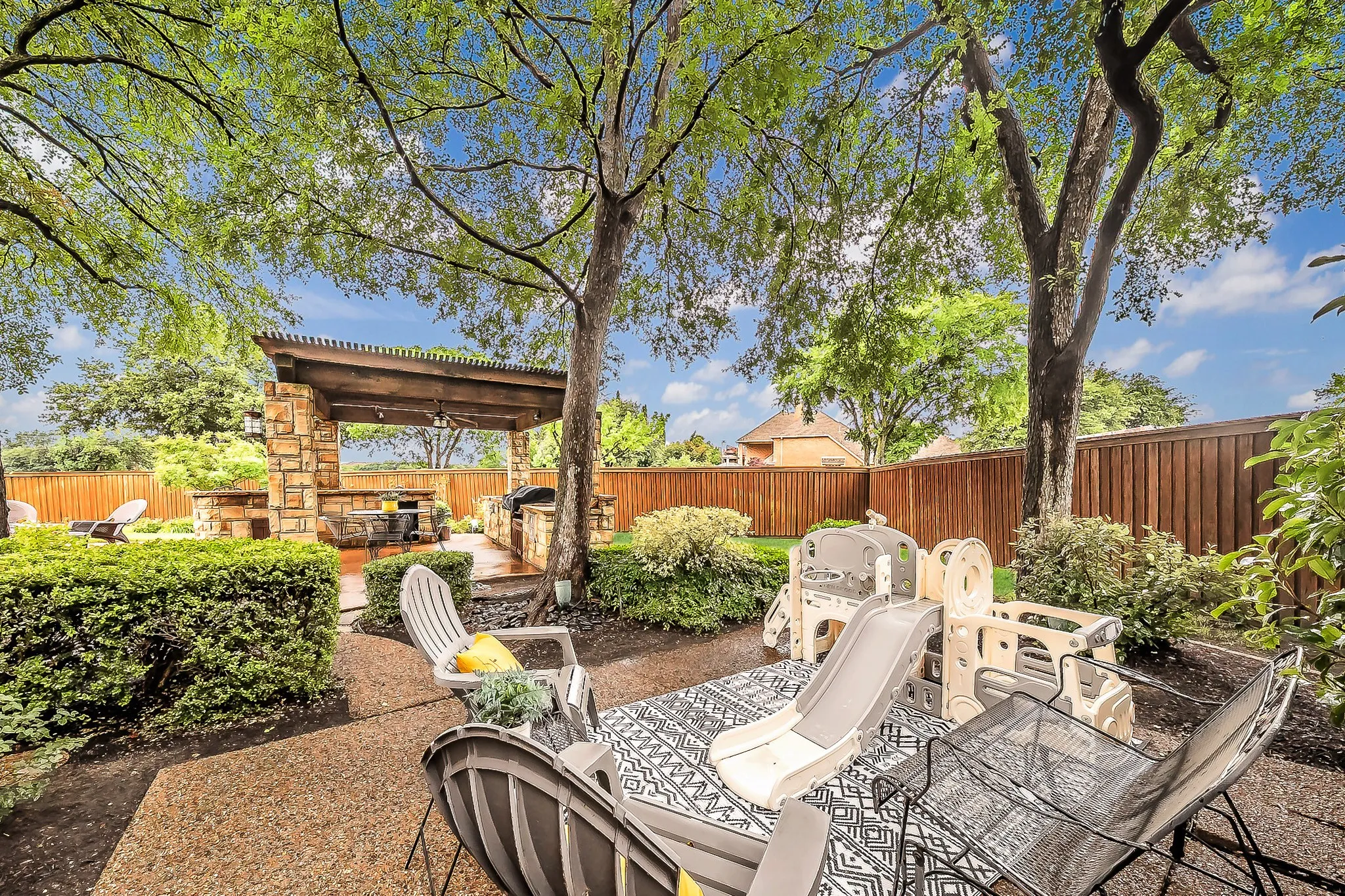 Single Family Residence For Sale in Dallas County , 1501 Cuttingham Court, Coppell, Texas 75019, 4 Bedroom, 4 Bathroom, 3 Garage spaces, 3,187 Sqft, built in 1994, mls#21294230, Real Estate Agent in Coppell, Homes For Sale in Dallas county, Homes For Sale in Coppell, Realtor in Coppell Texas, Real Estate Brokerage Independent Realty Texas, Luminita Cordes Realtor