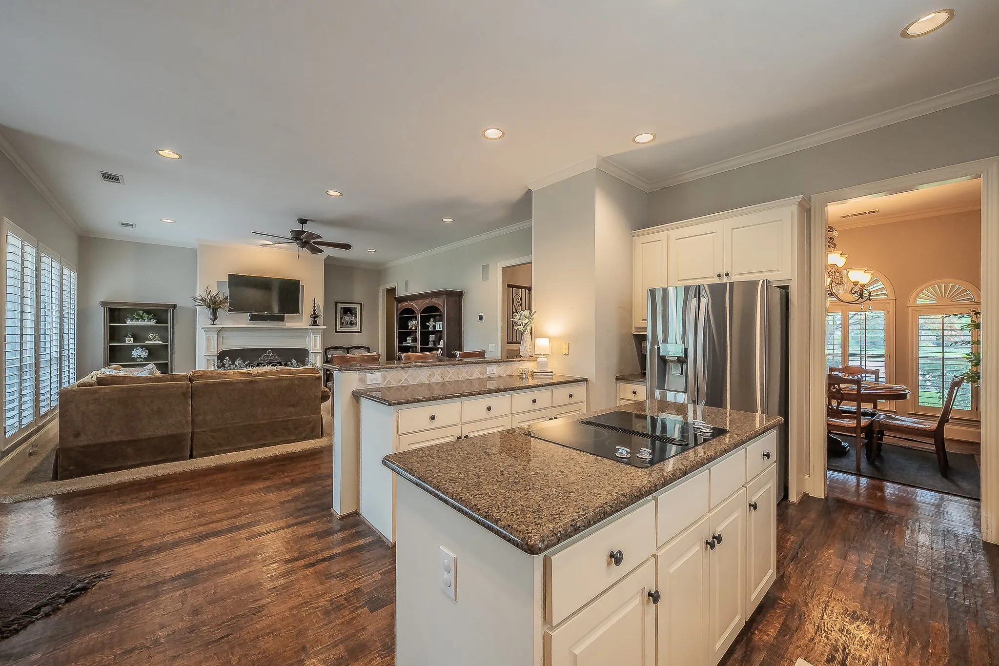 Single Family Residence For Sale in Dallas County , 1501 Cuttingham Court, Coppell, Texas 75019, 4 Bedroom, 4 Bathroom, 3 Garage spaces, 3,187 Sqft, built in 1994, mls#21294230, Real Estate Agent in Coppell, Homes For Sale in Dallas county, Homes For Sale in Coppell, Realtor in Coppell Texas, Real Estate Brokerage Independent Realty Texas, Luminita Cordes Realtor