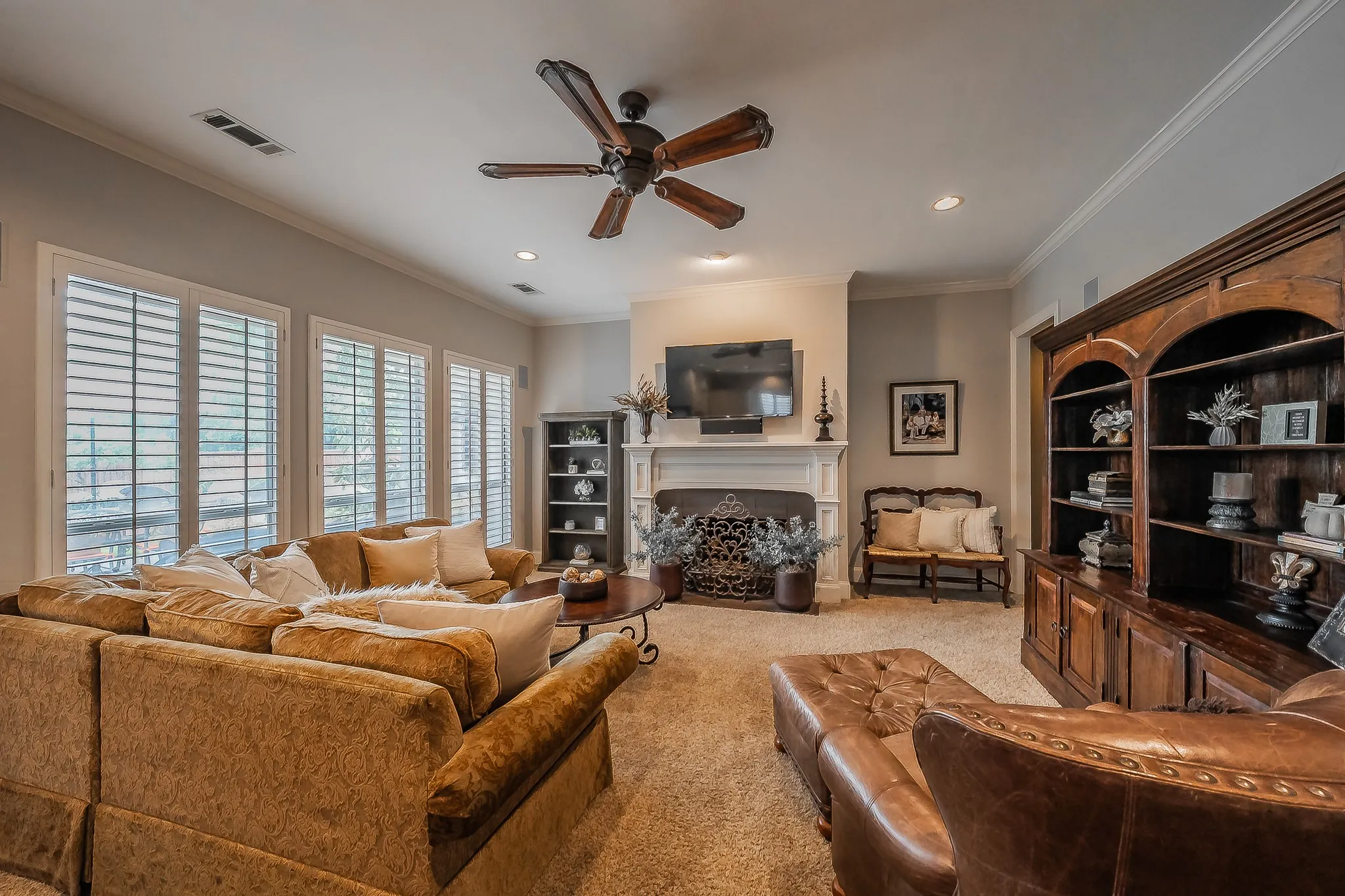 Single Family Residence For Sale in Dallas County , 1501 Cuttingham Court, Coppell, Texas 75019, 4 Bedroom, 4 Bathroom, 3 Garage spaces, 3,187 Sqft, built in 1994, mls#21294230, Real Estate Agent in Coppell, Homes For Sale in Dallas county, Homes For Sale in Coppell, Realtor in Coppell Texas, Real Estate Brokerage Independent Realty Texas, Luminita Cordes Realtor