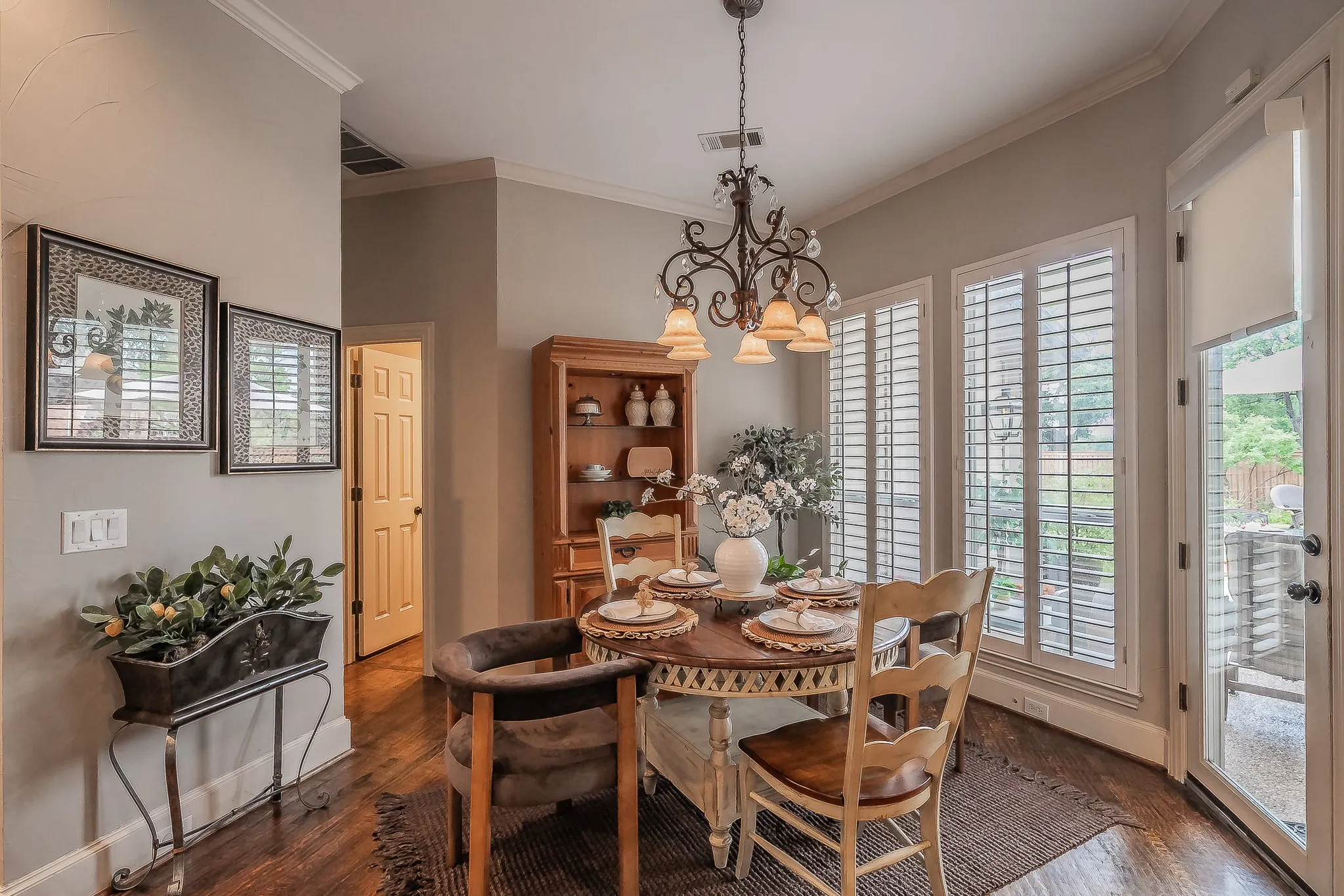 Single Family Residence For Sale in Dallas County , 1501 Cuttingham Court, Coppell, Texas 75019, 4 Bedroom, 4 Bathroom, 3 Garage spaces, 3,187 Sqft, built in 1994, mls#21294230, Real Estate Agent in Coppell, Homes For Sale in Dallas county, Homes For Sale in Coppell, Realtor in Coppell Texas, Real Estate Brokerage Independent Realty Texas, Luminita Cordes Realtor