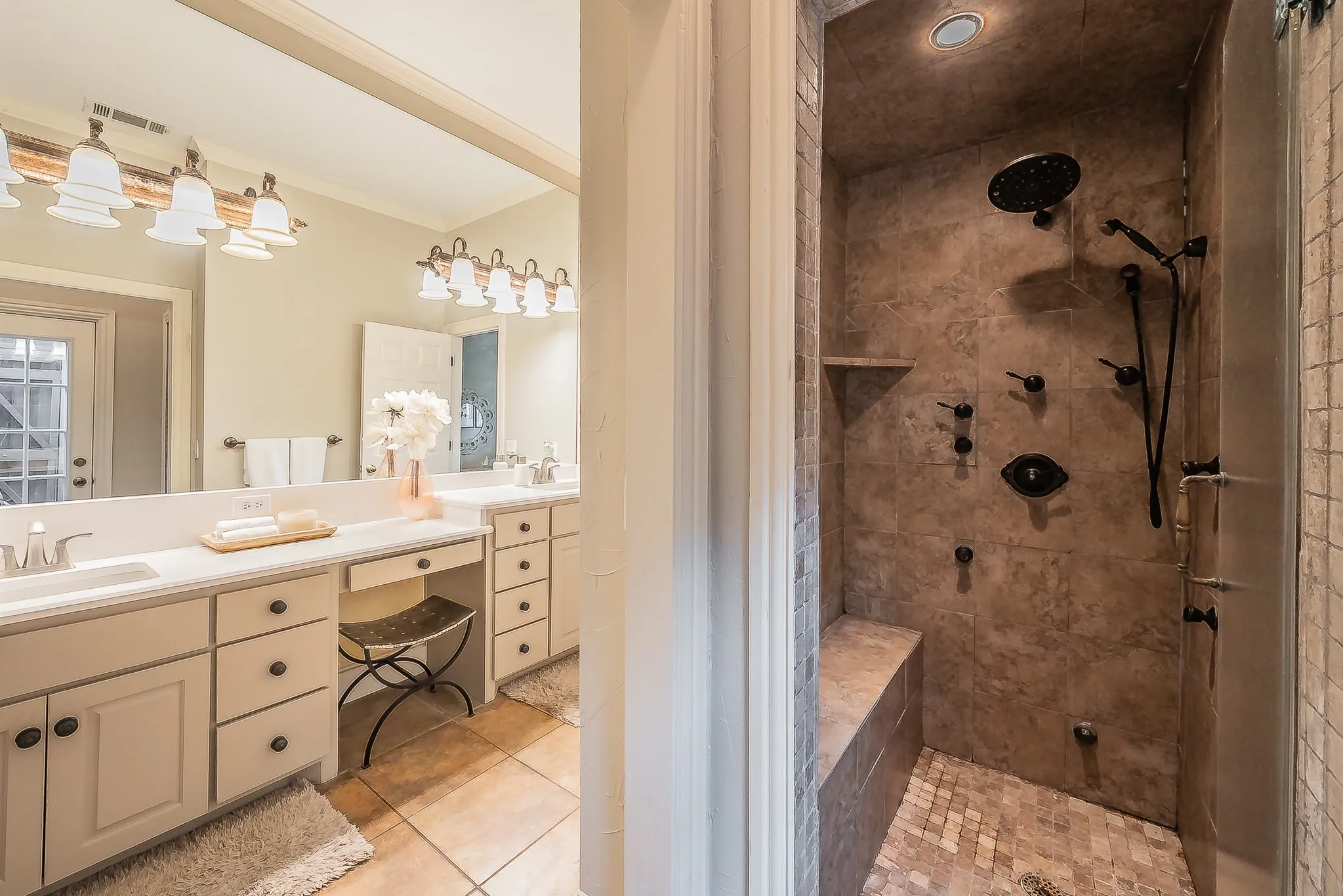 Single Family Residence For Sale in Dallas County , 1501 Cuttingham Court, Coppell, Texas 75019, 4 Bedroom, 4 Bathroom, 3 Garage spaces, 3,187 Sqft, built in 1994, mls#21294230, Real Estate Agent in Coppell, Homes For Sale in Dallas county, Homes For Sale in Coppell, Realtor in Coppell Texas, Real Estate Brokerage Independent Realty Texas, Luminita Cordes Realtor