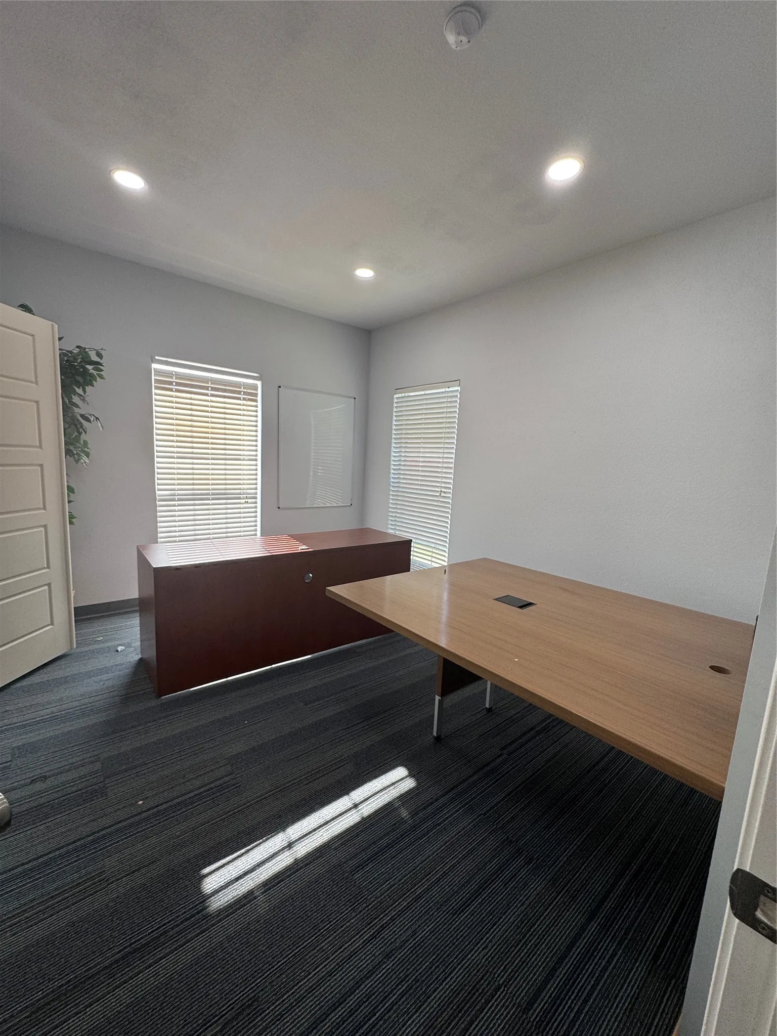 Office For Rent in Tarrant County , 5583 Davis Boulevard 100, North Richland Hills, Texas 75054, 0, 0, Garage spaces, 0 Sqft, built in 2003, Price $2,150, mls#21295732, Real Estate Agent in North Richland Hills, Homes For Rent in Tarrant county, Homes For Rent in North Richland Hills, Realtor in North Richland Hills Texas, Real Estate Brokerage Independent Realty Texas, Luminita Cordes Realtor