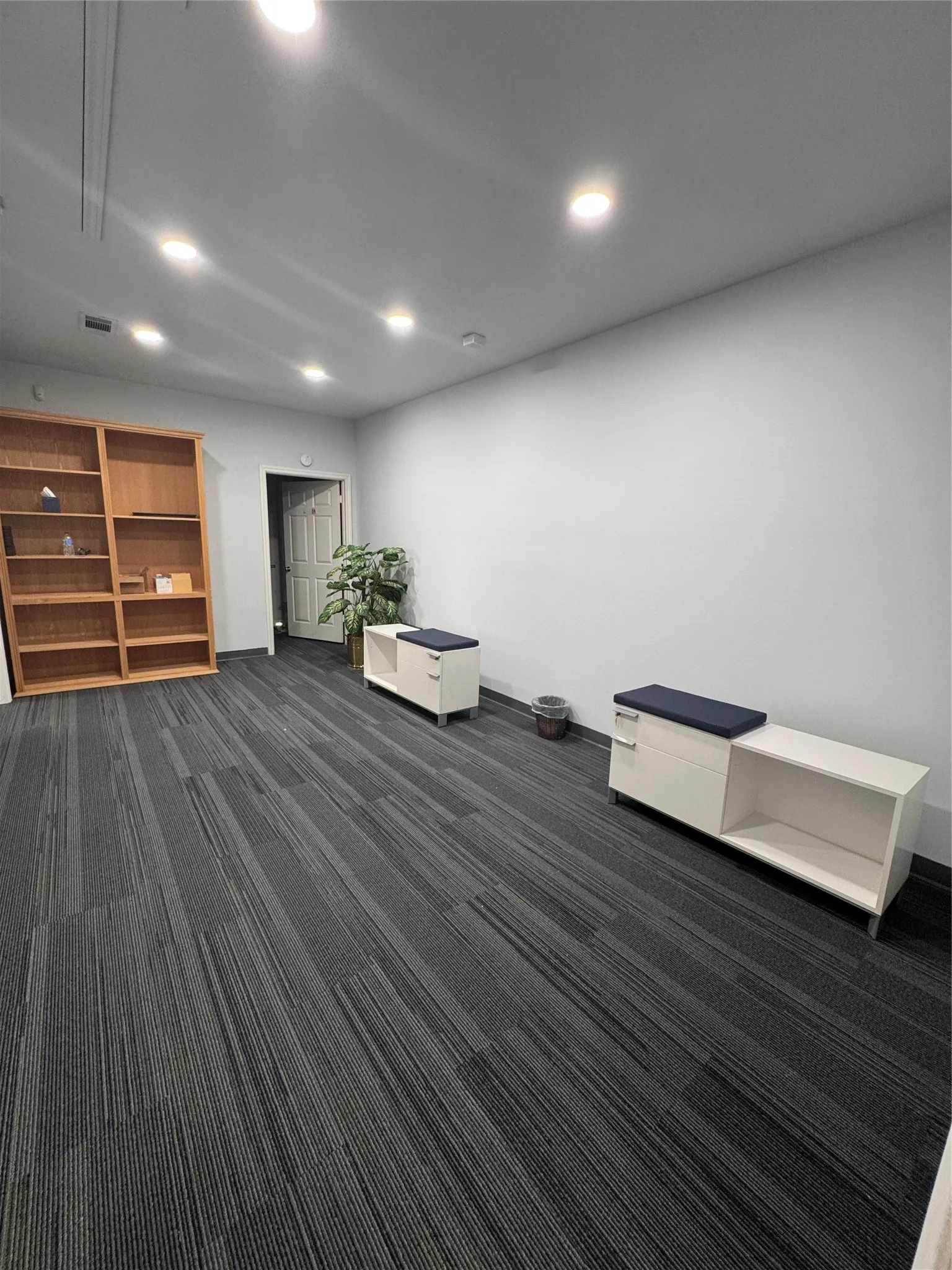 Office For Rent in Tarrant County , 5583 Davis Boulevard 100, North Richland Hills, Texas 75054, 0, 0, Garage spaces, 0 Sqft, built in 2003, Price $2,150, mls#21295732, Real Estate Agent in North Richland Hills, Homes For Rent in Tarrant county, Homes For Rent in North Richland Hills, Realtor in North Richland Hills Texas, Real Estate Brokerage Independent Realty Texas, Luminita Cordes Realtor