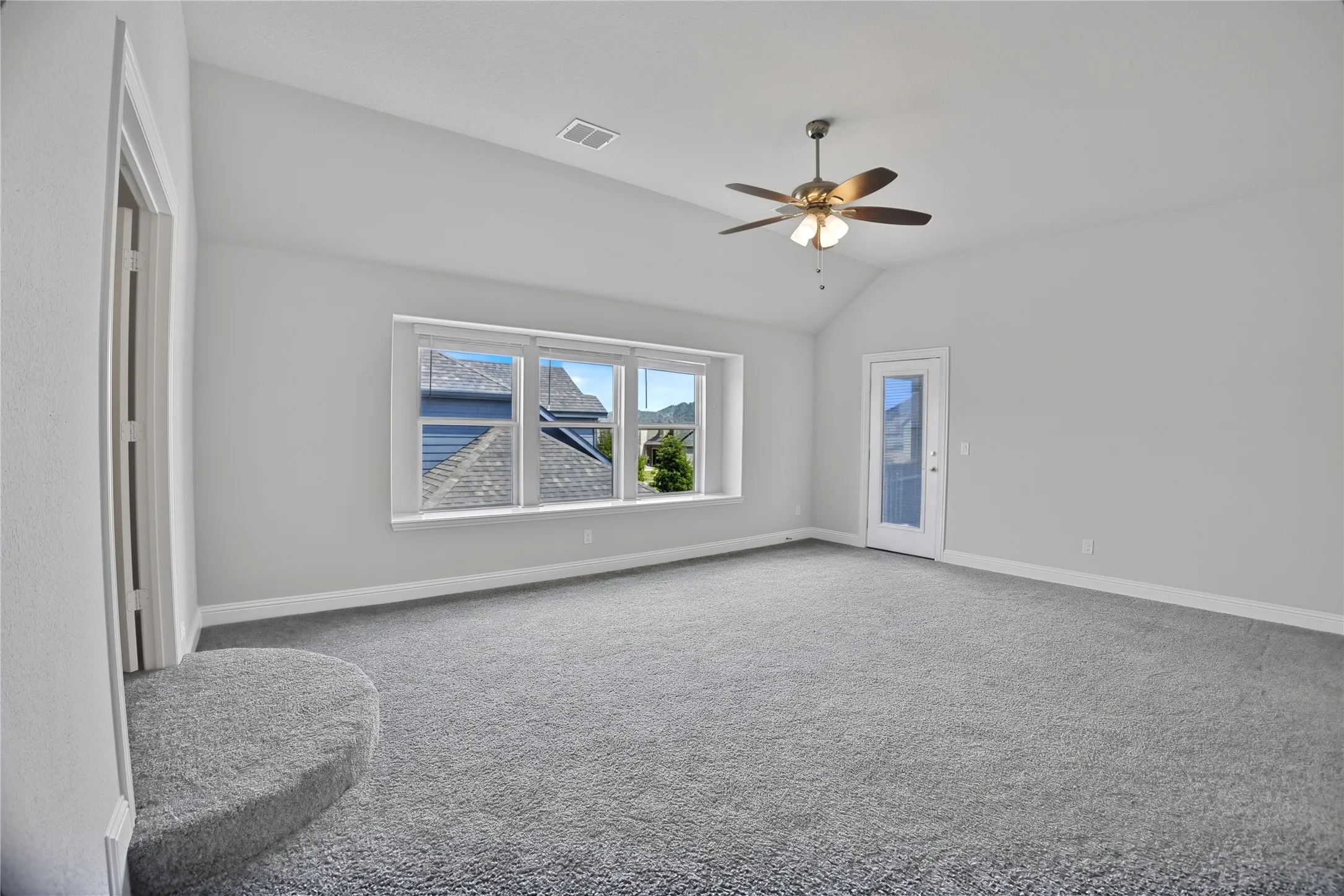 Single Family Residence For Sale in Denton County , 620 Shadow Trail, Frisco, Texas 75033, 4 Bedroom, 4 Bathroom, 2 Garage spaces, 3,423 Sqft, built in 2021, mls#21295734, Real Estate Agent in Frisco, Homes For Sale in Denton county, Homes For Sale in Frisco, Realtor in Frisco Texas, Real Estate Brokerage Independent Realty Texas, Luminita Cordes Realtor