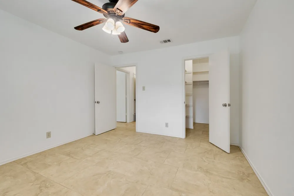 Duplex For Sale in Denton County , 2416-2418 Bolivar Street, Denton, Texas 76201, 4 Bedroom, 2 Bathroom, 4 Garage spaces, 0 Sqft, built in 1971, mls#21292662, Real Estate Agent in Denton, Homes For Sale in Denton county, Homes For Sale in Denton, Realtor in Denton Texas, Real Estate Brokerage Independent Realty Texas, Luminita Cordes Realtor
