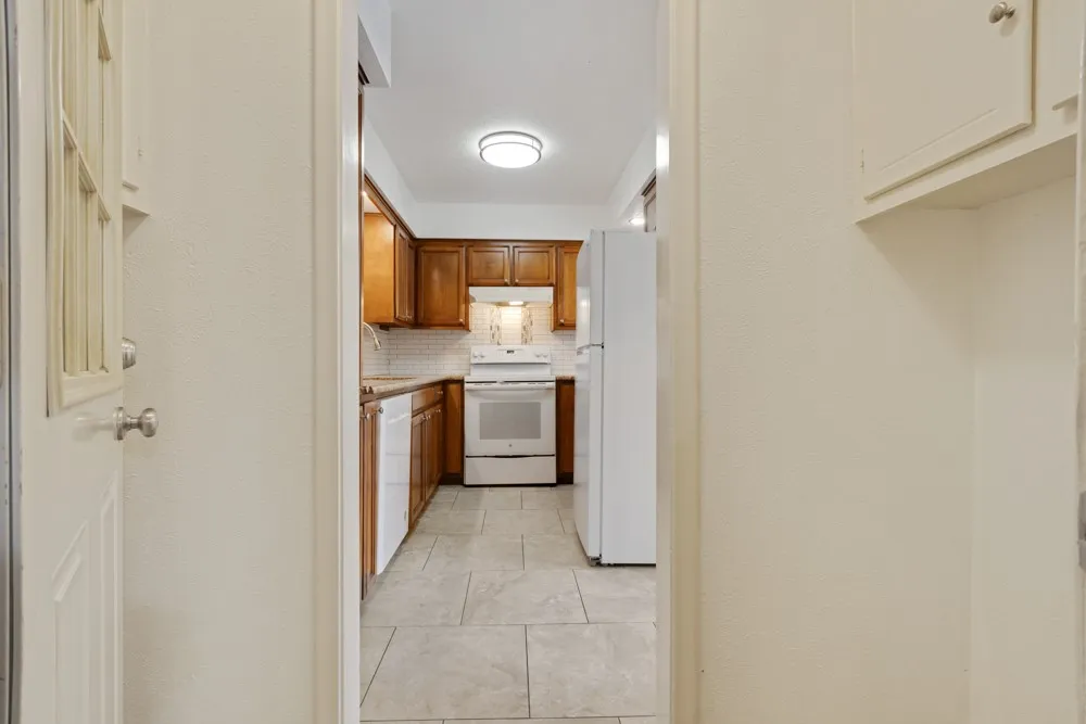 Duplex For Sale in Denton County , 2416-2418 Bolivar Street, Denton, Texas 76201, 4 Bedroom, 2 Bathroom, 4 Garage spaces, 0 Sqft, built in 1971, mls#21292662, Real Estate Agent in Denton, Homes For Sale in Denton county, Homes For Sale in Denton, Realtor in Denton Texas, Real Estate Brokerage Independent Realty Texas, Luminita Cordes Realtor