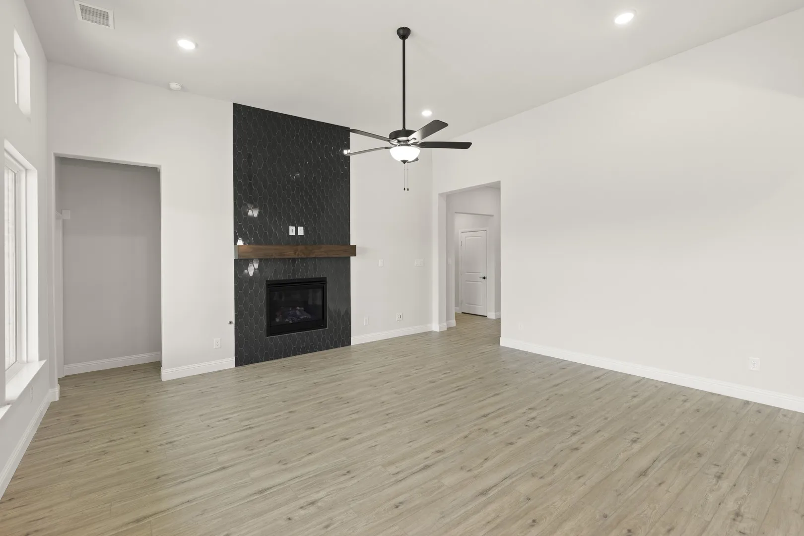 13. 3712 Clearview Ranch - Family (3)