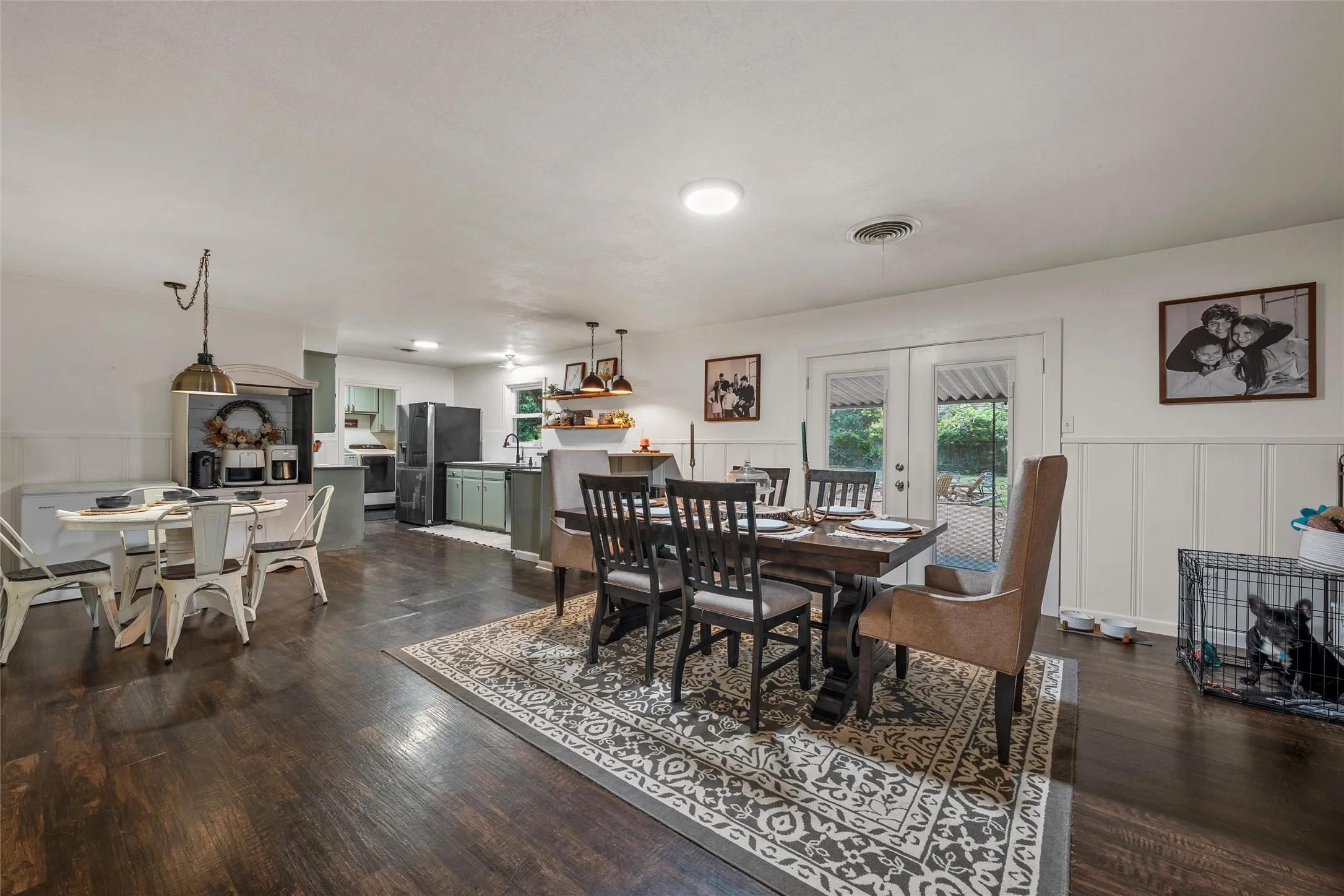 Single Family Residence For Sale in Mc Lennan County , 617 Cardinal Drive, Woodway, Texas 76712, 4 Bedroom, 3 Bathroom, Garage spaces, 2,178 Sqft, built in 1960, mls#21294213, Real Estate Agent in Woodway, Homes For Sale in Mc Lennan county, Homes For Sale in Woodway, Realtor in Woodway Texas, Real Estate Brokerage Independent Realty Texas, Luminita Cordes Realtor