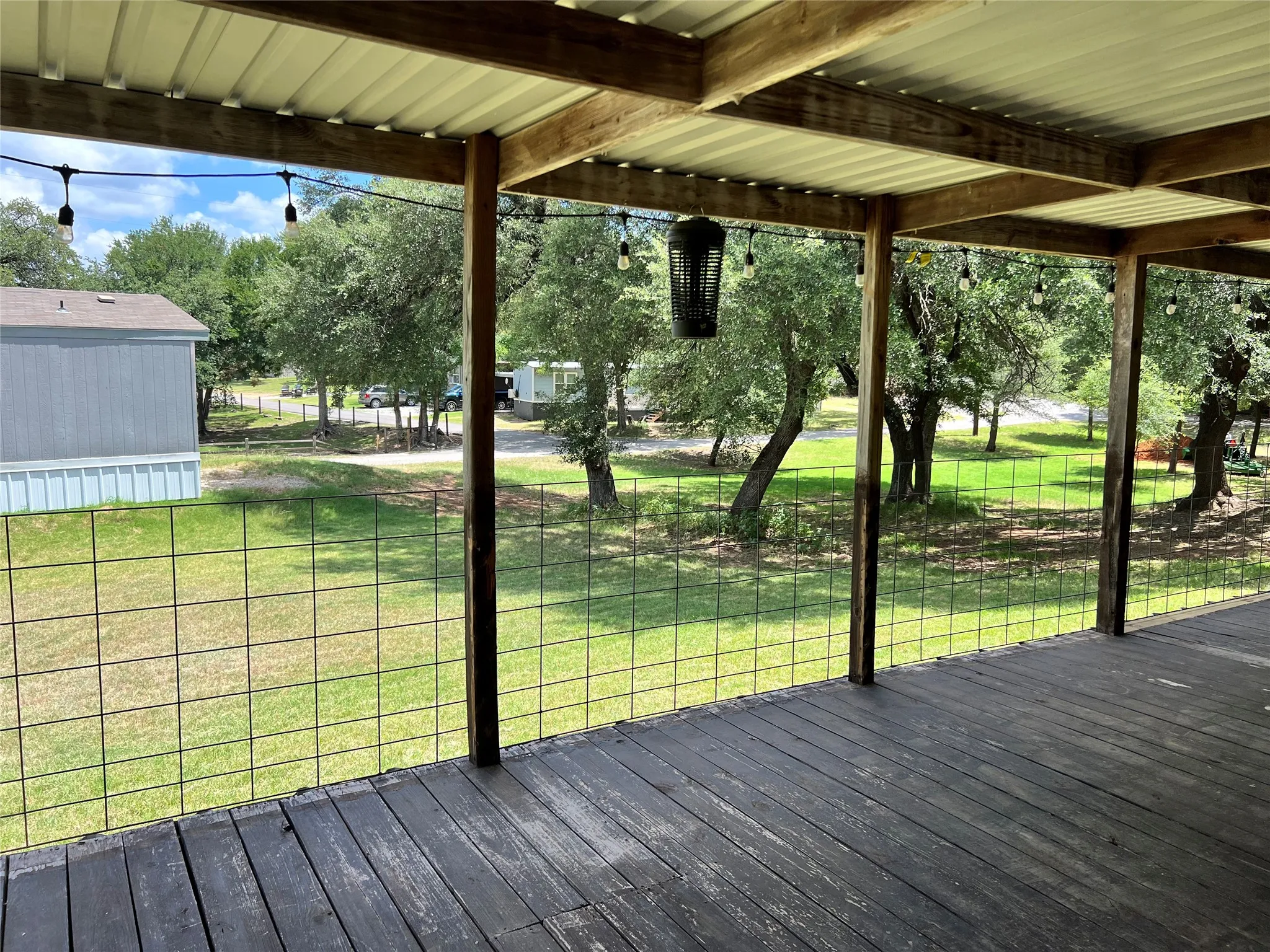 Manufactured Home For Sale in Palo Pinto County , 2334 Sanbar Road 46, Possum Kingdom Lake, Texas 76449, 3 Bedroom, 2 Bathroom, Garage spaces, 980 Sqft, built in 1983, mls#21295637, Real Estate Agent in Possum Kingdom Lake, Homes For Sale in Palo Pinto county, Homes For Sale in Possum Kingdom Lake, Realtor in Possum Kingdom Lake Texas, Real Estate Brokerage Independent Realty Texas, Luminita Cordes Realtor