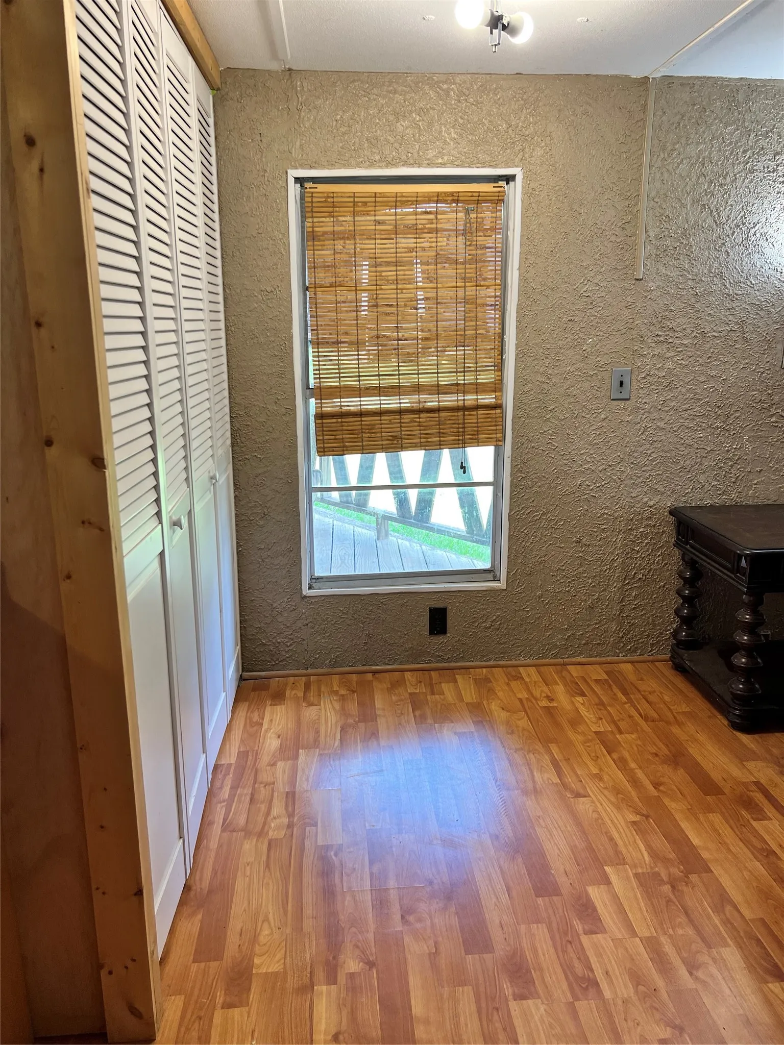 Manufactured Home For Sale in Palo Pinto County , 2334 Sanbar Road 46, Possum Kingdom Lake, Texas 76449, 3 Bedroom, 2 Bathroom, Garage spaces, 980 Sqft, built in 1983, mls#21295637, Real Estate Agent in Possum Kingdom Lake, Homes For Sale in Palo Pinto county, Homes For Sale in Possum Kingdom Lake, Realtor in Possum Kingdom Lake Texas, Real Estate Brokerage Independent Realty Texas, Luminita Cordes Realtor
