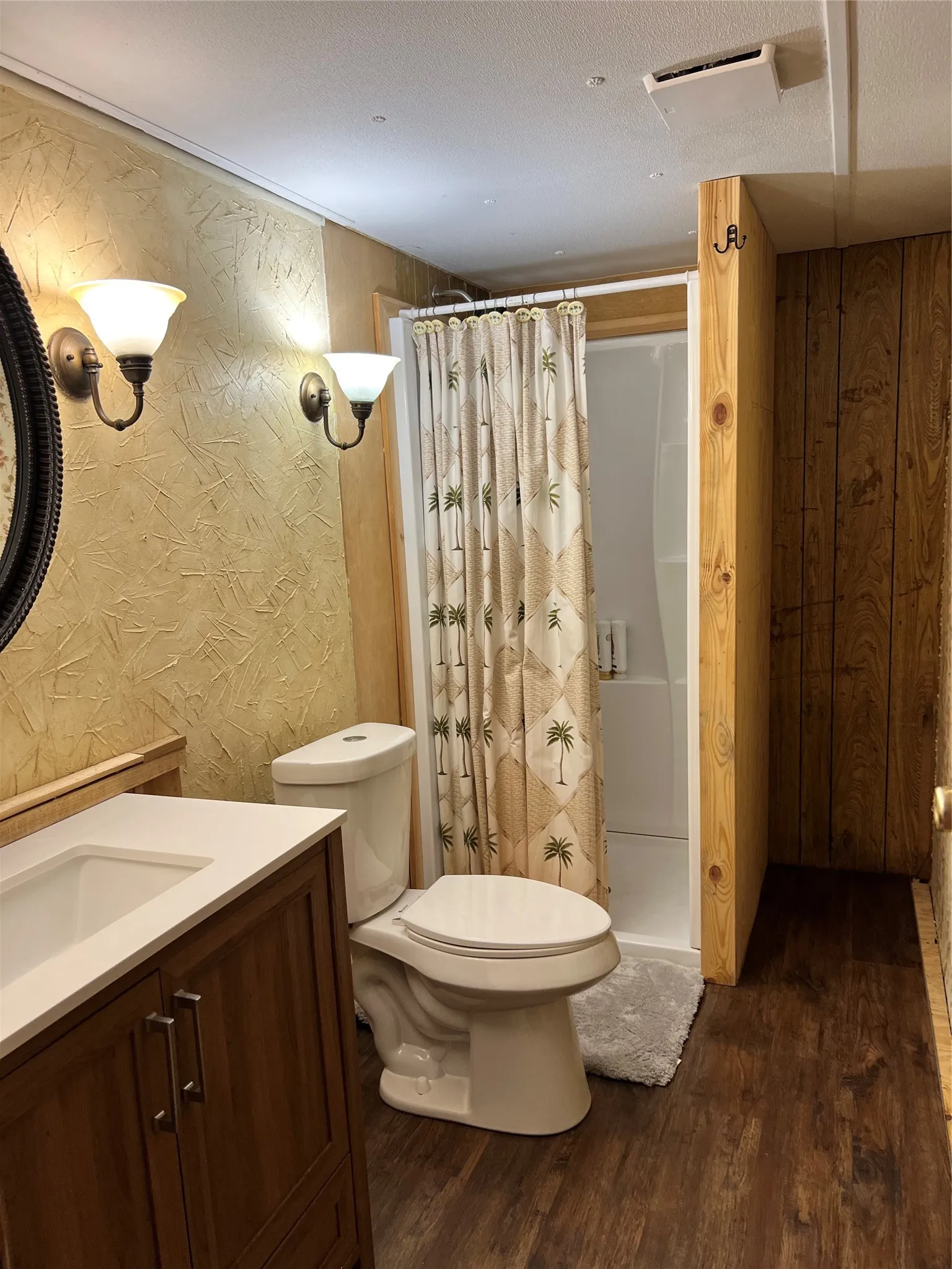 Manufactured Home For Sale in Palo Pinto County , 2334 Sanbar Road 46, Possum Kingdom Lake, Texas 76449, 3 Bedroom, 2 Bathroom, Garage spaces, 980 Sqft, built in 1983, mls#21295637, Real Estate Agent in Possum Kingdom Lake, Homes For Sale in Palo Pinto county, Homes For Sale in Possum Kingdom Lake, Realtor in Possum Kingdom Lake Texas, Real Estate Brokerage Independent Realty Texas, Luminita Cordes Realtor