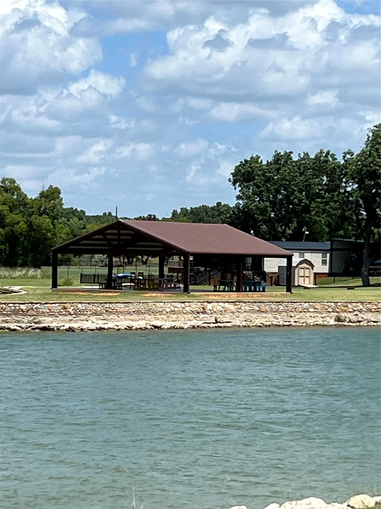 Manufactured Home For Sale in Palo Pinto County , 2334 Sanbar Road 46, Possum Kingdom Lake, Texas 76449, 3 Bedroom, 2 Bathroom, Garage spaces, 980 Sqft, built in 1983, mls#21295637, Real Estate Agent in Possum Kingdom Lake, Homes For Sale in Palo Pinto county, Homes For Sale in Possum Kingdom Lake, Realtor in Possum Kingdom Lake Texas, Real Estate Brokerage Independent Realty Texas, Luminita Cordes Realtor