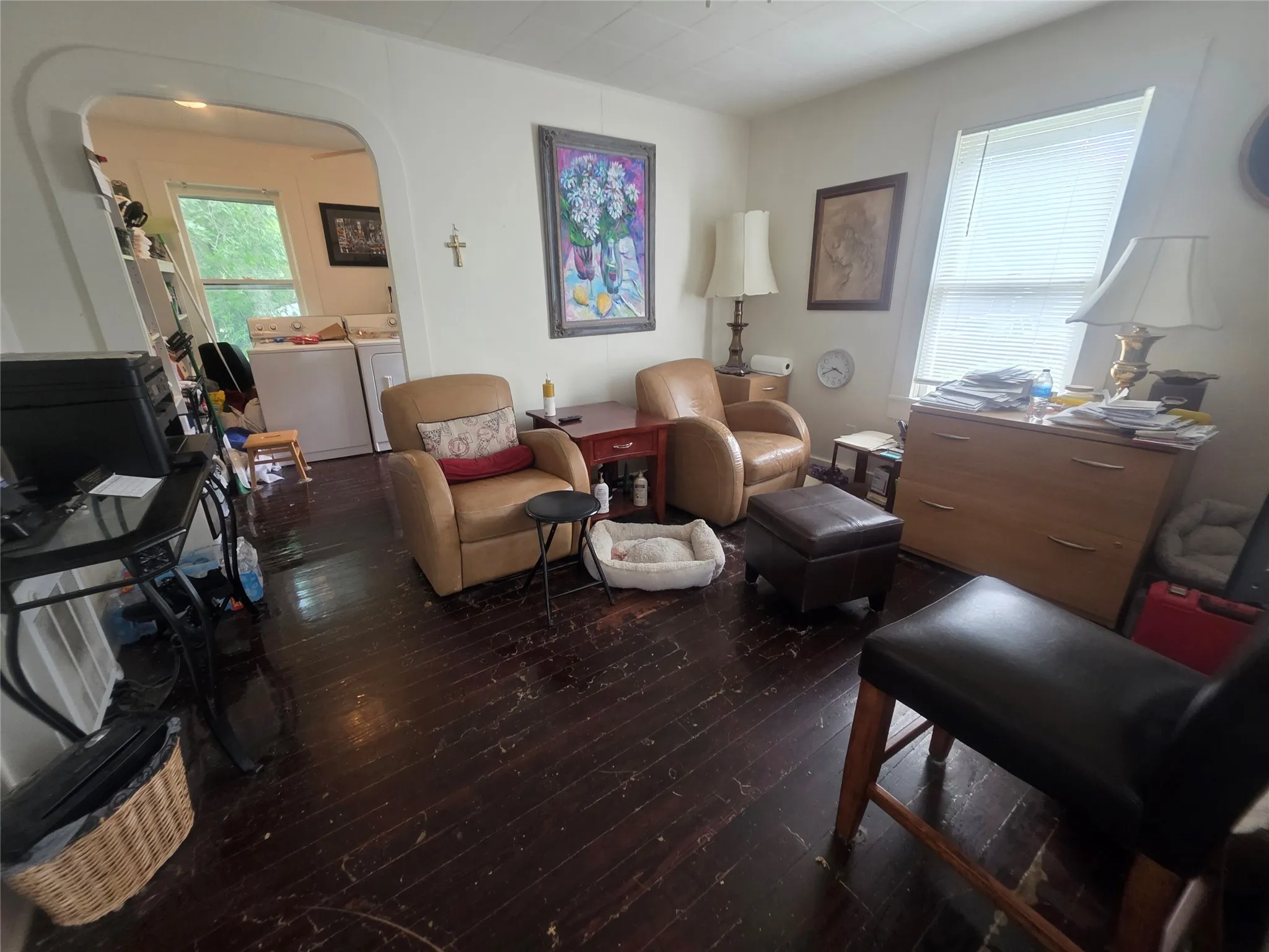 Garage Apartment Living Room