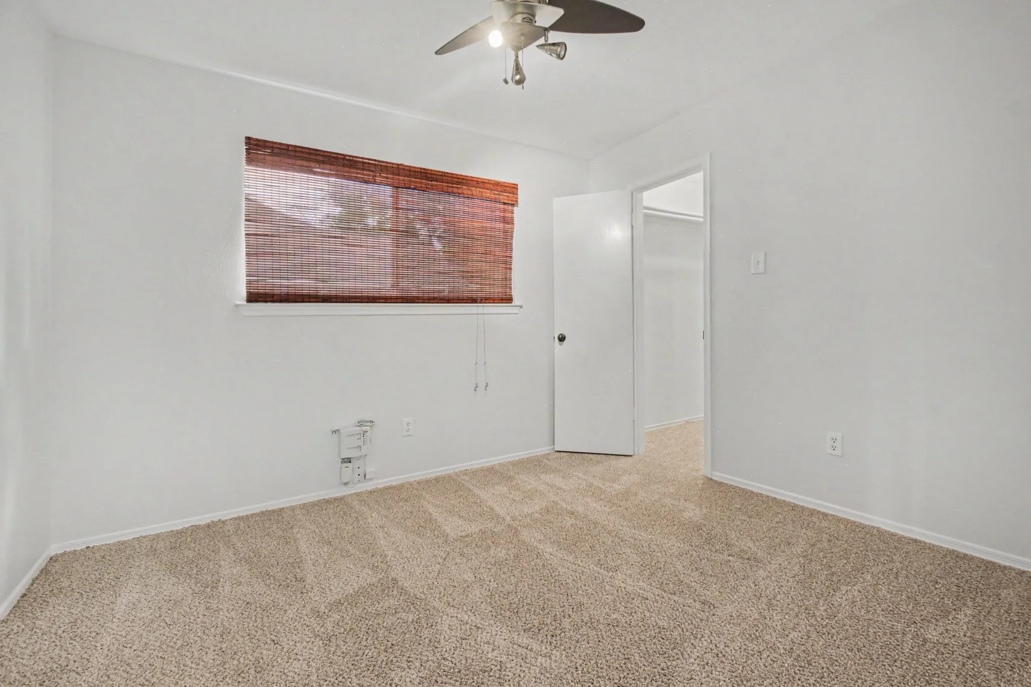 Single Family Residence For Sale in Dallas County , 3413 Hightrail Lane, Garland, Texas 75043, 4 Bedroom, 2 Bathroom, 2 Garage spaces, 2,090 Sqft, built in 1976, mls#21295436, Real Estate Agent in Garland, Homes For Sale in Dallas county, Homes For Sale in Garland, Realtor in Garland Texas, Real Estate Brokerage Independent Realty Texas, Luminita Cordes Realtor