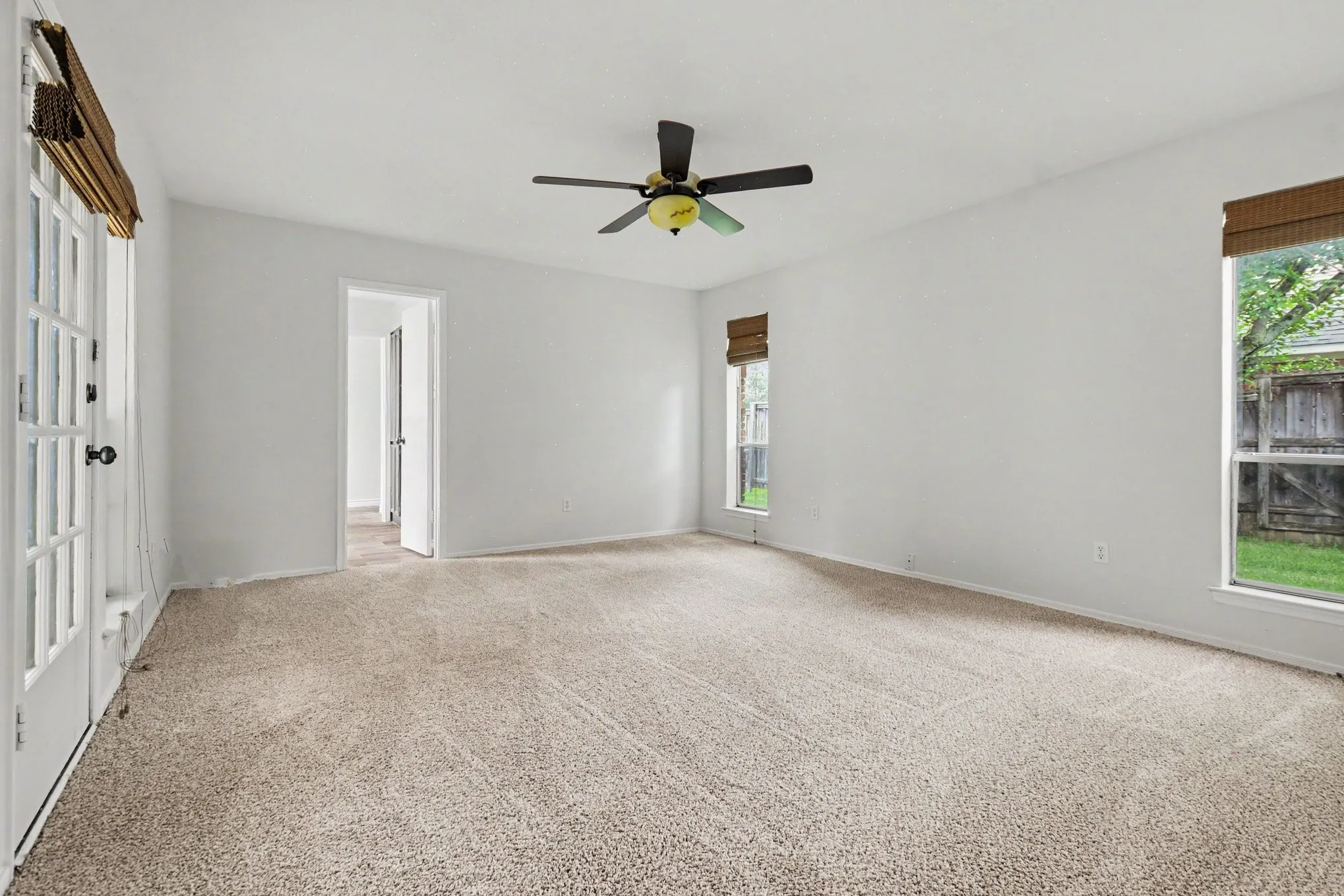 Single Family Residence For Sale in Dallas County , 3413 Hightrail Lane, Garland, Texas 75043, 4 Bedroom, 2 Bathroom, 2 Garage spaces, 2,090 Sqft, built in 1976, mls#21295436, Real Estate Agent in Garland, Homes For Sale in Dallas county, Homes For Sale in Garland, Realtor in Garland Texas, Real Estate Brokerage Independent Realty Texas, Luminita Cordes Realtor