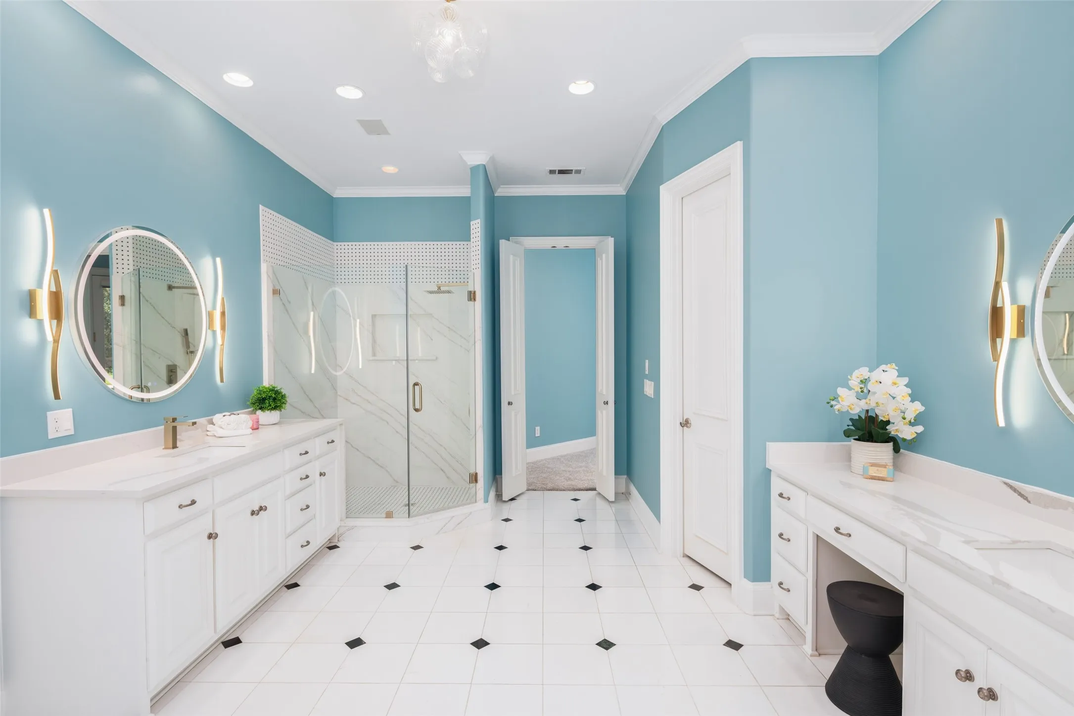 Single Family Residence For Sale in Collin County , 5717 Northbrook Drive, Plano, Texas 75093, 5 Bedroom, 6 Bathroom, 3 Garage spaces, 6,123 Sqft, built in 2000, mls#21295228, Real Estate Agent in Plano, Homes For Sale in Collin county, Homes For Sale in Plano, Realtor in Plano Texas, Real Estate Brokerage Independent Realty Texas, Luminita Cordes Realtor
