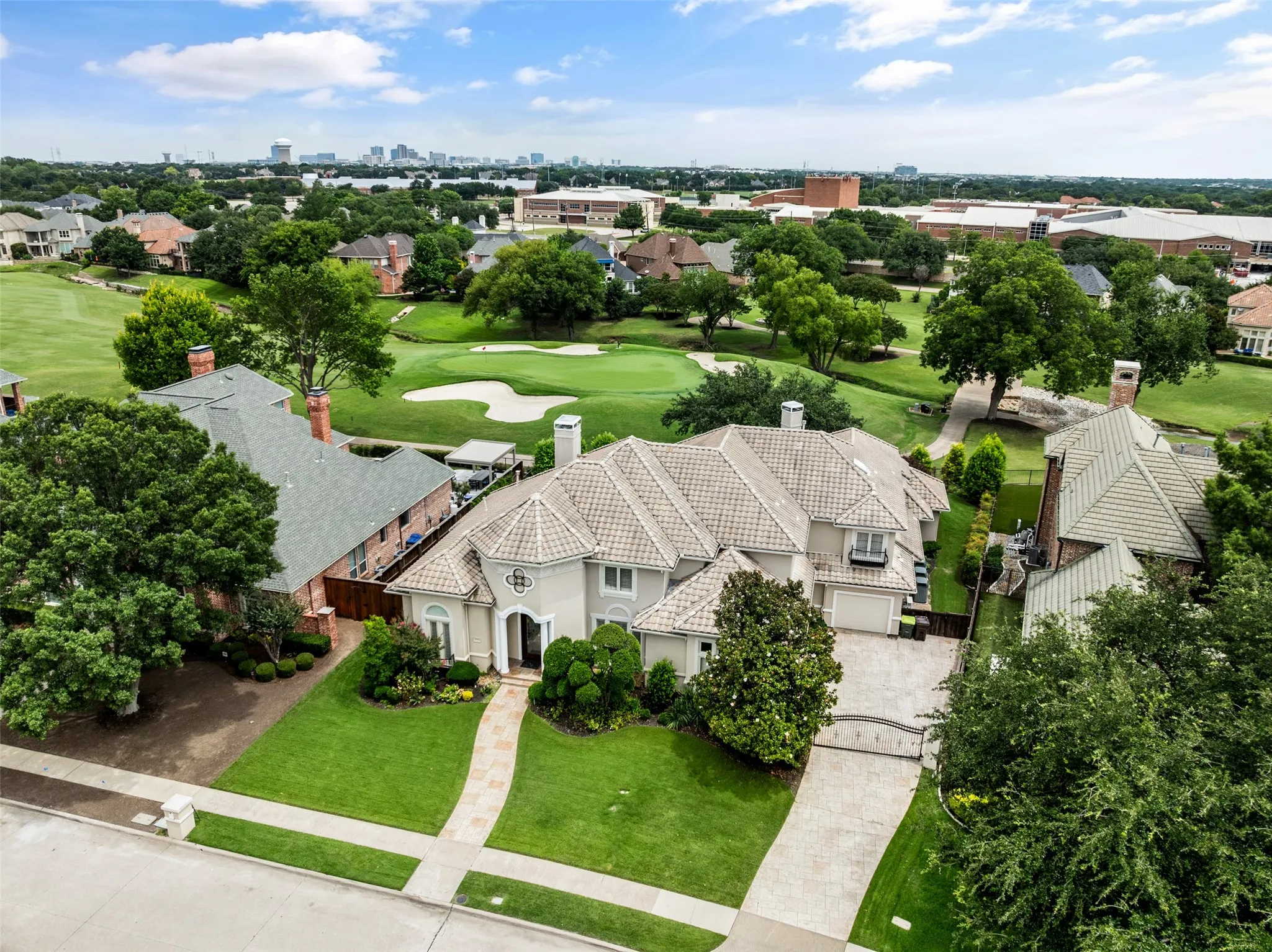 Single Family Residence For Sale in Collin County , 5717 Northbrook Drive, Plano, Texas 75093, 5 Bedroom, 6 Bathroom, 3 Garage spaces, 6,123 Sqft, built in 2000, mls#21295228, Real Estate Agent in Plano, Homes For Sale in Collin county, Homes For Sale in Plano, Realtor in Plano Texas, Real Estate Brokerage Independent Realty Texas, Luminita Cordes Realtor
