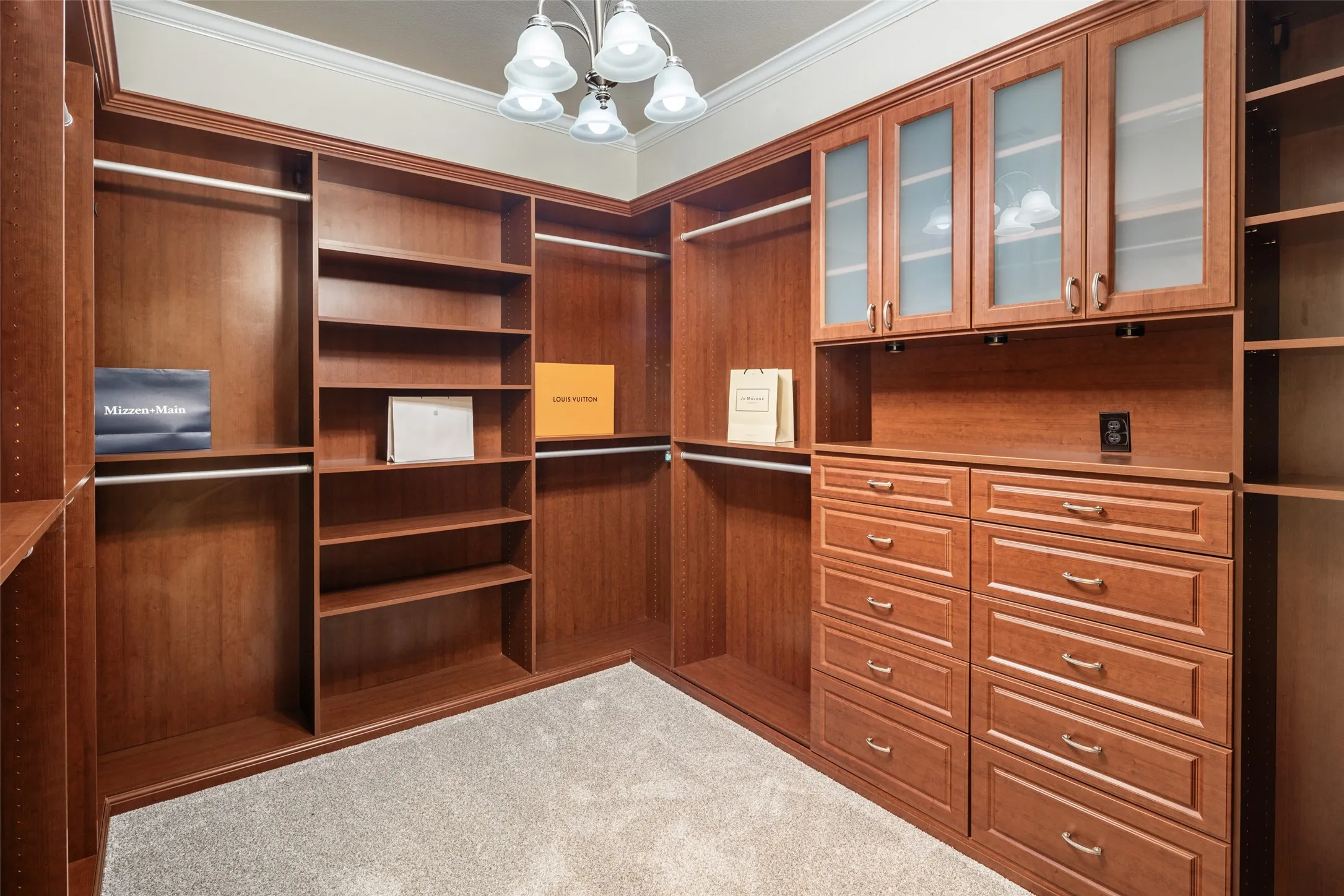 Single Family Residence For Sale in Collin County , 5717 Northbrook Drive, Plano, Texas 75093, 5 Bedroom, 6 Bathroom, 3 Garage spaces, 6,123 Sqft, built in 2000, mls#21295228, Real Estate Agent in Plano, Homes For Sale in Collin county, Homes For Sale in Plano, Realtor in Plano Texas, Real Estate Brokerage Independent Realty Texas, Luminita Cordes Realtor