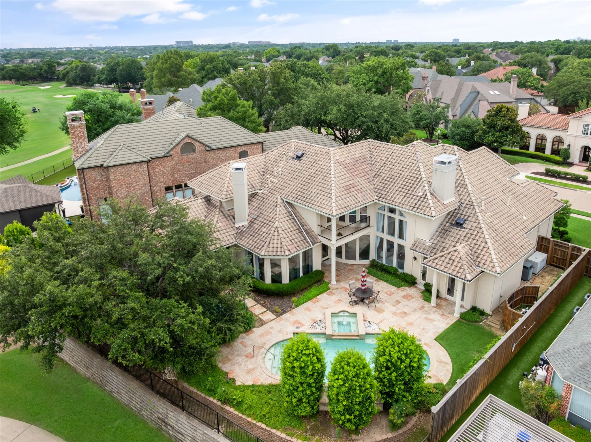 Single Family Residence For Sale in Collin County , 5717 Northbrook Drive, Plano, Texas 75093, 5 Bedroom, 6 Bathroom, 3 Garage spaces, 6,123 Sqft, built in 2000, mls#21295228, Real Estate Agent in Plano, Homes For Sale in Collin county, Homes For Sale in Plano, Realtor in Plano Texas, Real Estate Brokerage Independent Realty Texas, Luminita Cordes Realtor