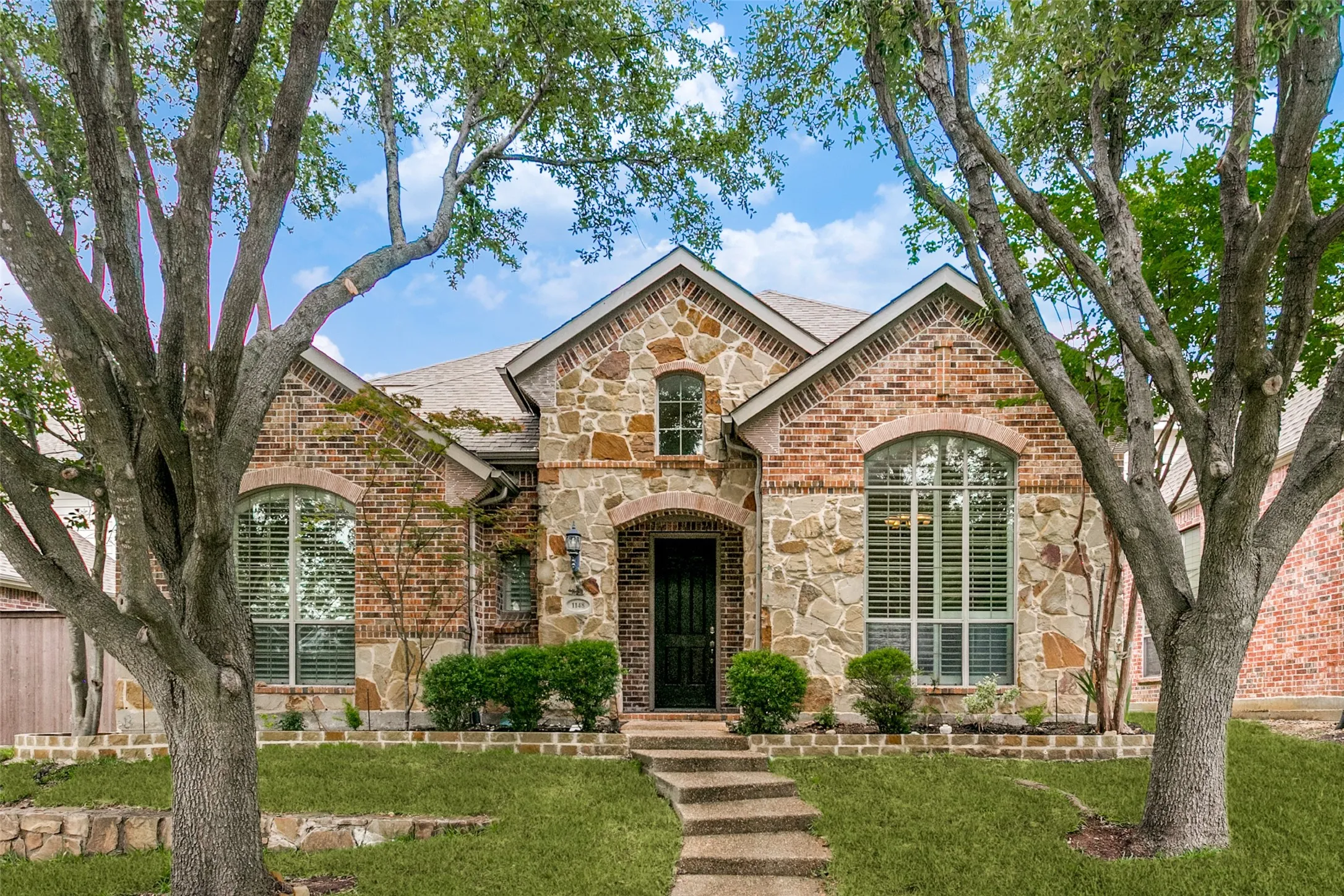 Single Family Residence For Rent in Collin County , 1148 Amy Drive, Allen, Texas 75013, 4 Bedrooms, 4 Bathrooms, 2 Garage spaces, 3,272 Sqft, built in 2006, Price $3,600, mls#21291638, Real Estate Agent in Allen, Homes For Rent in Collin county, Homes For Rent in Allen, Realtor in Allen Texas, Real Estate Brokerage Independent Realty Texas, Luminita Cordes Realtor
