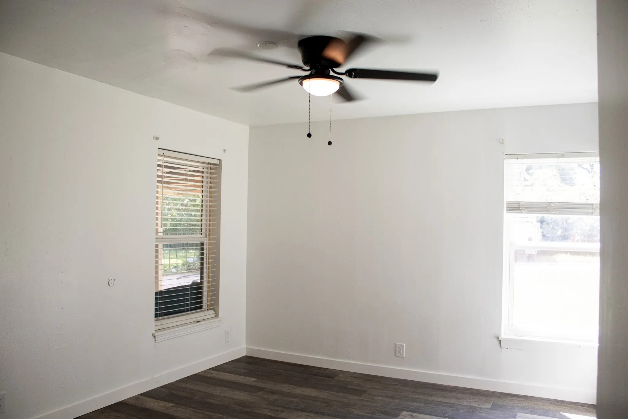 Single Family Residence For Sale in Tarrant County , 3825 W Spurgeon Street, Fort Worth, Texas 76133, 3 Bedroom, 2 Bathroom, Garage spaces, 1,086 Sqft, built in 1950, mls#21293059, Real Estate Agent in Fort Worth, Homes For Sale in Tarrant county, Homes For Sale in Fort Worth, Realtor in Fort Worth Texas, Real Estate Brokerage Independent Realty Texas, Luminita Cordes Realtor