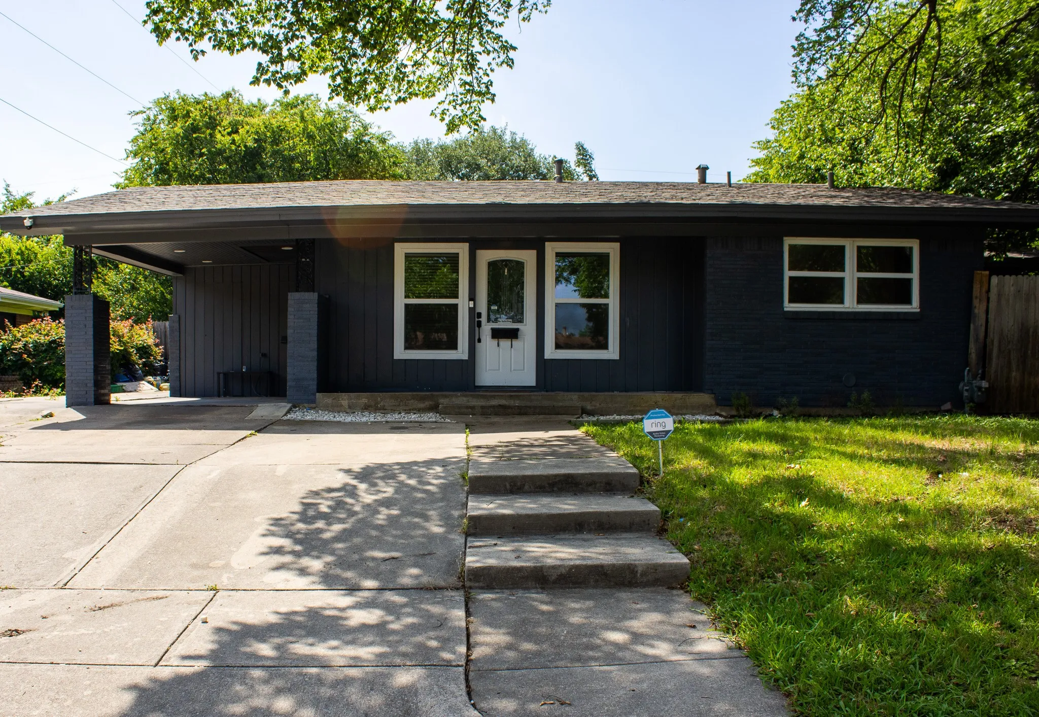 Single Family Residence For Sale in Tarrant County , 3825 W Spurgeon Street, Fort Worth, Texas 76133, 3 Bedroom, 2 Bathroom, Garage spaces, 1,086 Sqft, built in 1950, mls#21293059, Real Estate Agent in Fort Worth, Homes For Sale in Tarrant county, Homes For Sale in Fort Worth, Realtor in Fort Worth Texas, Real Estate Brokerage Independent Realty Texas, Luminita Cordes Realtor