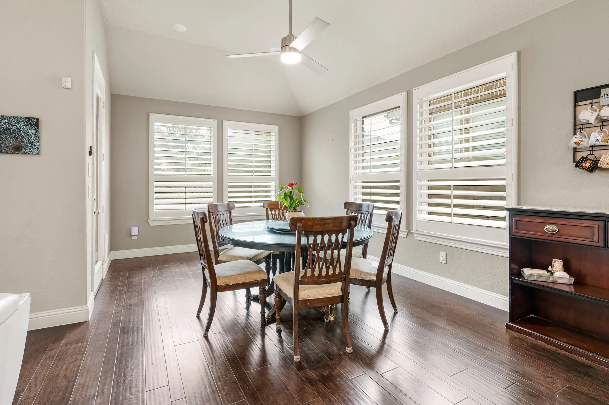 Single Family Residence For Sale in Denton County , 1505 14th Street, Argyle, Texas 76226, 4 Bedroom, 3 Bathroom, 3 Garage spaces, 2,809 Sqft, built in 2018, mls#21295830, Real Estate Agent in Argyle, Homes For Sale in Denton county, Homes For Sale in Argyle, Realtor in Argyle Texas, Real Estate Brokerage Independent Realty Texas, Luminita Cordes Realtor