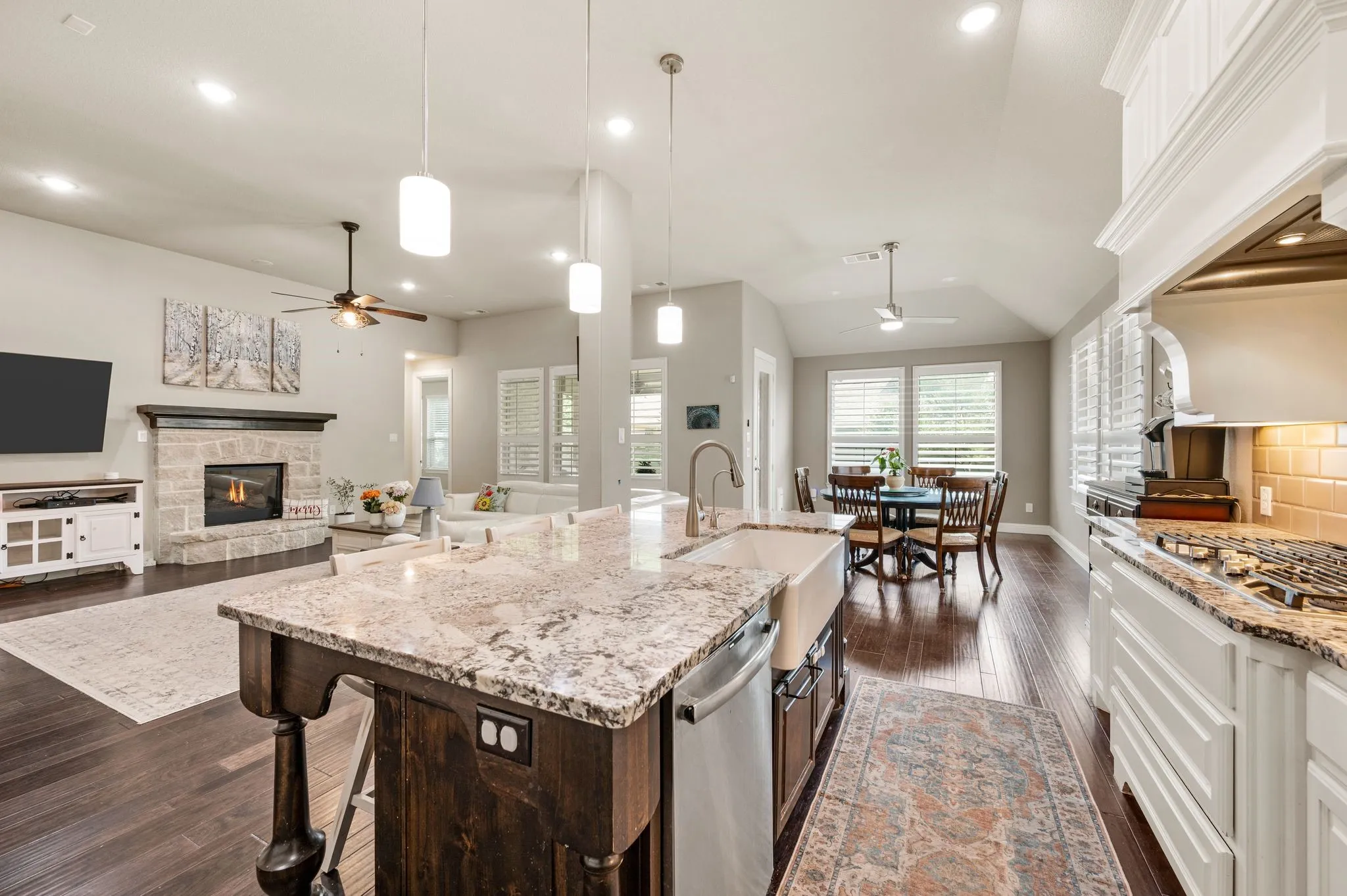 Single Family Residence For Sale in Denton County , 1505 14th Street, Argyle, Texas 76226, 4 Bedroom, 3 Bathroom, 3 Garage spaces, 2,809 Sqft, built in 2018, mls#21295830, Real Estate Agent in Argyle, Homes For Sale in Denton county, Homes For Sale in Argyle, Realtor in Argyle Texas, Real Estate Brokerage Independent Realty Texas, Luminita Cordes Realtor