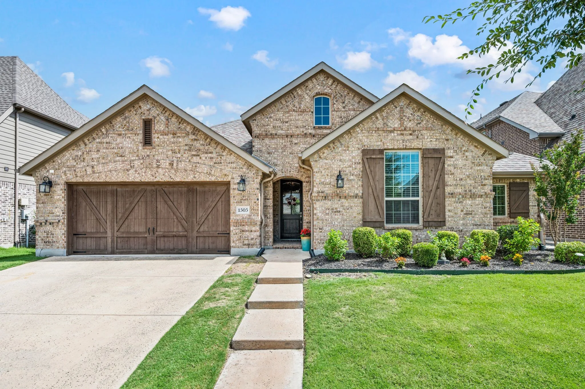 Single Family Residence For Sale in Denton County , 1505 14th Street, Argyle, Texas 76226, 4 Bedroom, 3 Bathroom, 3 Garage spaces, 2,809 Sqft, built in 2018, mls#21295830, Real Estate Agent in Argyle, Homes For Sale in Denton county, Homes For Sale in Argyle, Realtor in Argyle Texas, Real Estate Brokerage Independent Realty Texas, Luminita Cordes Realtor