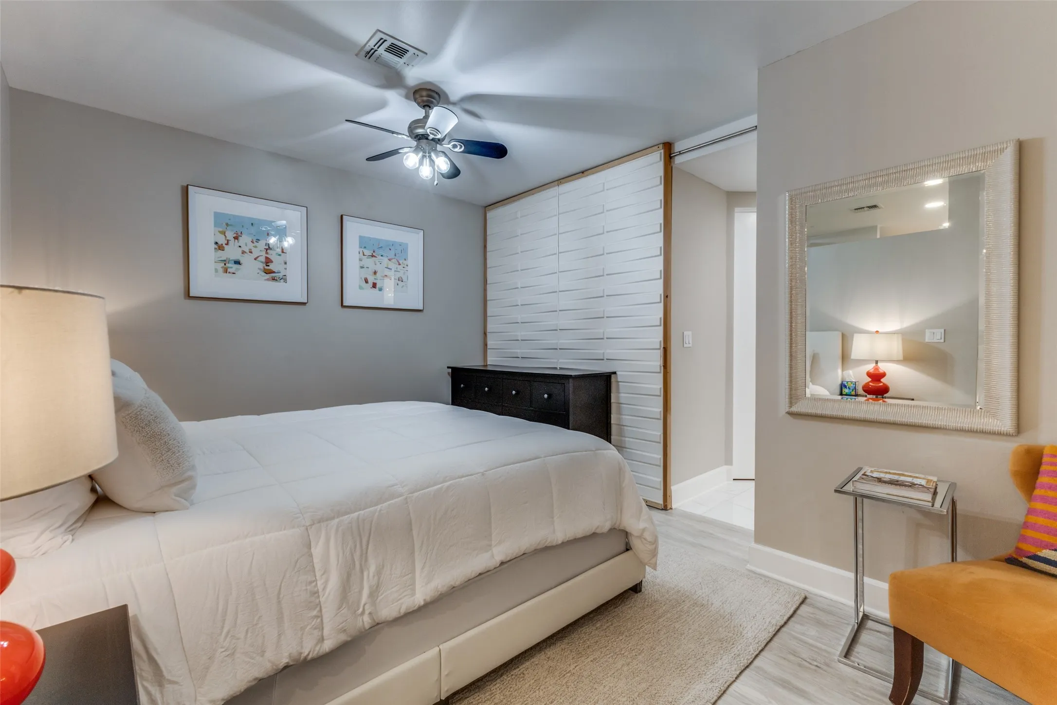 Condominium For Rent in Dallas County , 1505 Elm Street 1101, Dallas, Texas 75201, 1 Bedroom, 2 Bathroom, 1 Garage spaces, 1,217 Sqft, built in 1957, mls#21292401, Real Estate Agent in Dallas, Homes For Rent in Dallas county, Homes For Rent in Dallas, Realtor in Dallas Texas, Real Estate Brokerage Independent Realty Texas, Luminita Cordes Realtor