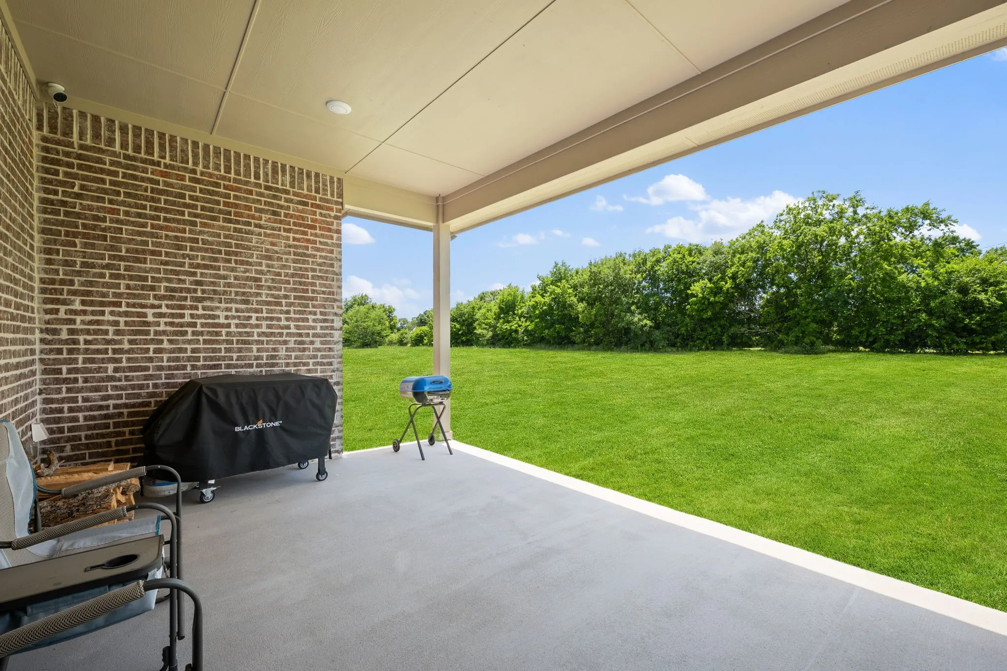 Single Family Residence For Sale in Ellis County , 583 Crystal Lake Lane, Red Oak, Texas 75154, 4 Bedrooms, 3 Bathrooms, 3 Garage spaces, 2,732 Sqft, built in 2023, Price $575,000, mls#21292530, Real Estate Agent in Red Oak, Homes For Sale in Ellis county, Homes For Sale in Red Oak, Realtor in Red Oak Texas, Real Estate Brokerage Independent Realty Texas, Luminita Cordes Realtor