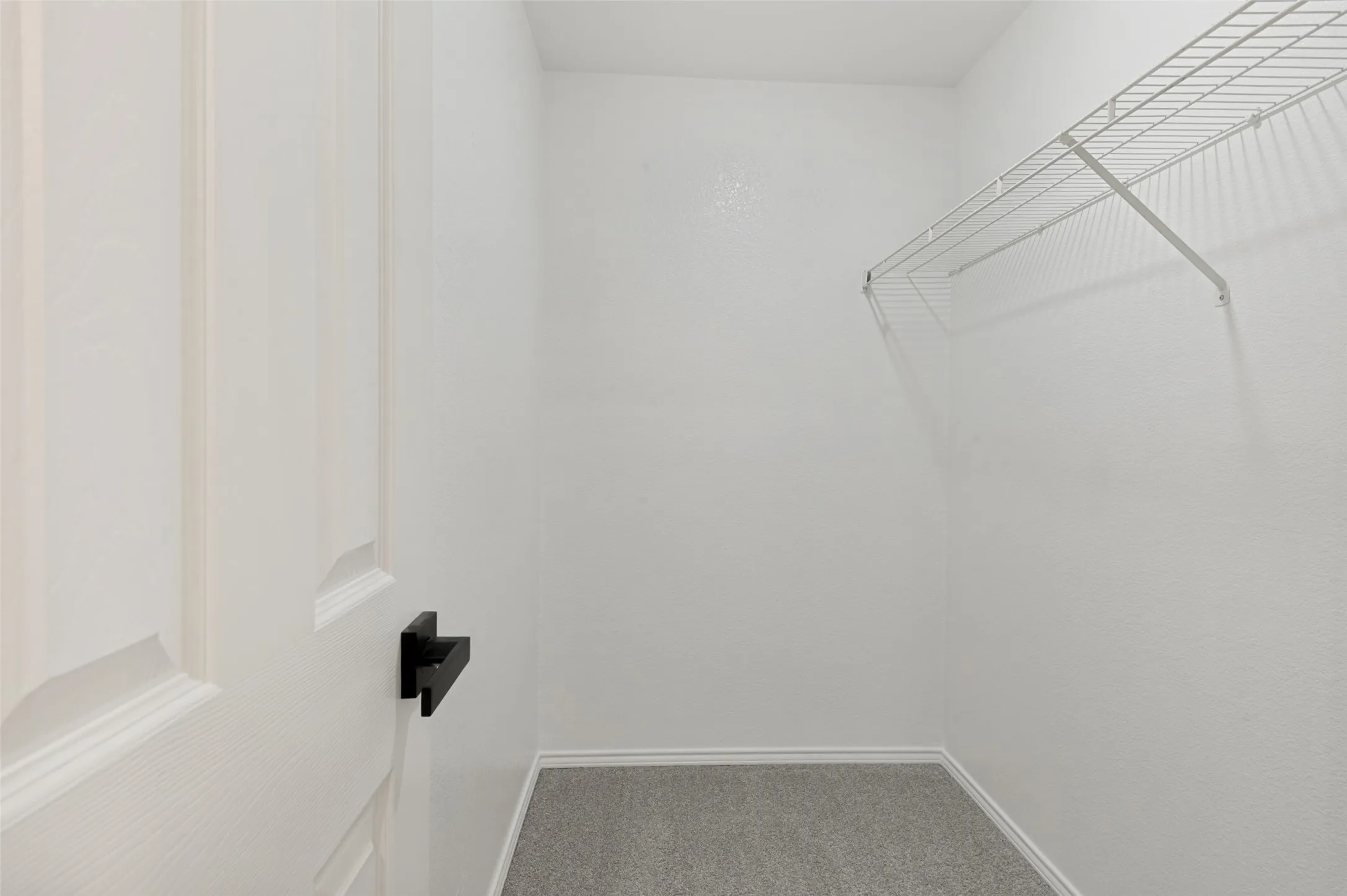 Condominium For Sale in Tarrant County , 1004 Bridges Drive, Arlington, Texas 76012, 3 Bedroom, 3 Bathroom, 2 Garage spaces, 1,767 Sqft, built in 2000, mls#21293699, Real Estate Agent in Arlington, Homes For Sale in Tarrant county, Homes For Sale in Arlington, Realtor in Arlington Texas, Real Estate Brokerage Independent Realty Texas, Luminita Cordes Realtor