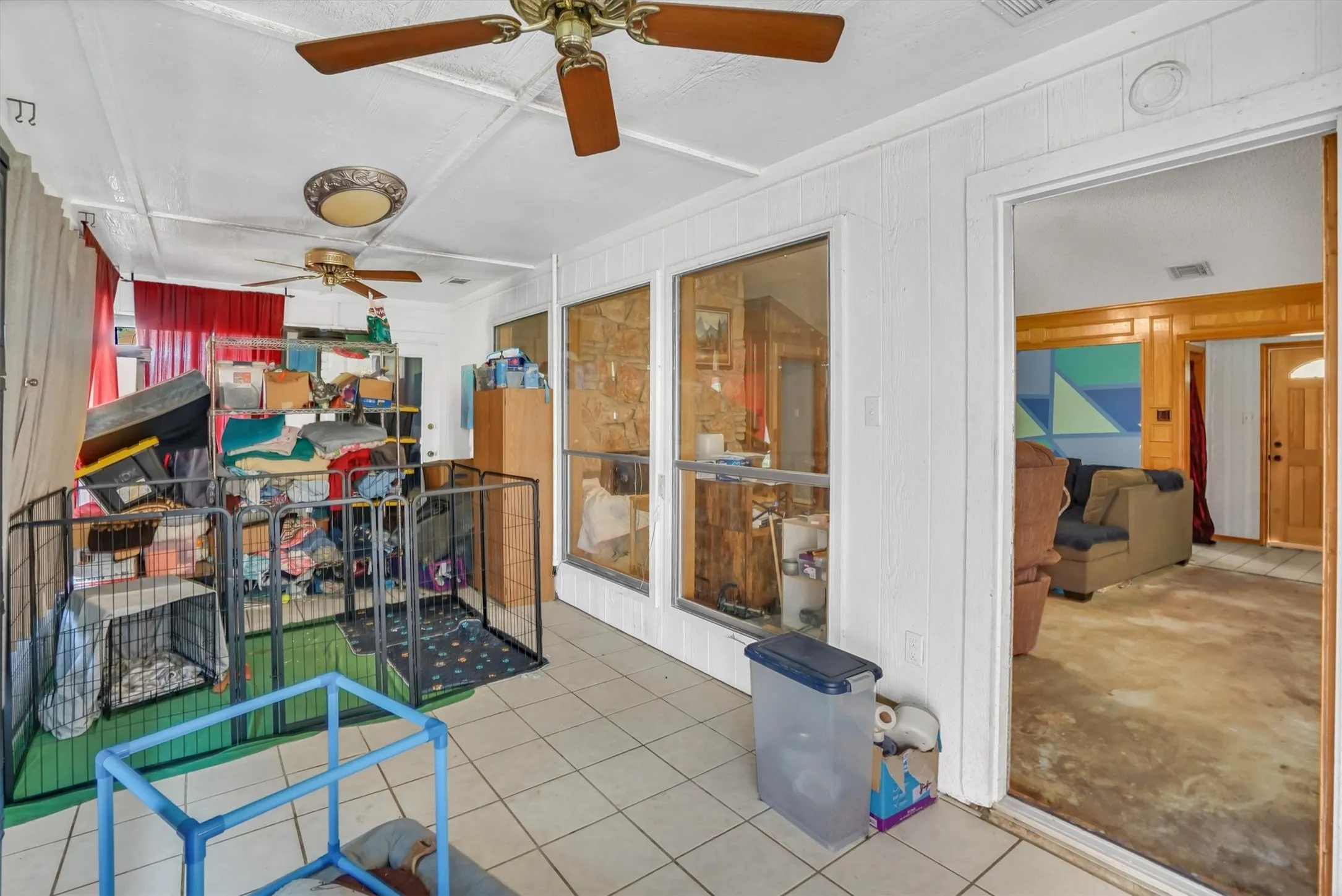 Single Family Residence For Sale in Tarrant County , 5404 Dana Point Drive, Arlington, Texas 76017, 3 Bedroom, 2 Bathroom, 2 Garage spaces, 1,962 Sqft, built in 1983, mls#21295906, Real Estate Agent in Arlington, Homes For Sale in Tarrant county, Homes For Sale in Arlington, Realtor in Arlington Texas, Real Estate Brokerage Independent Realty Texas, Luminita Cordes Realtor