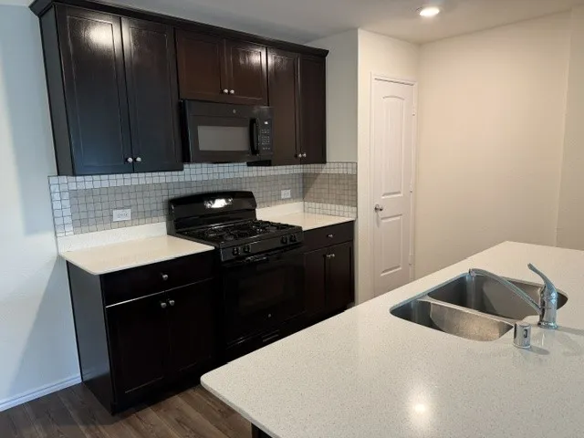 Single Family Residence For Rent in Collin County , 1703 Stonefield Drive, Anna, Texas 75409, 3 Bedrooms, 2 Bathrooms, 2 Garage spaces, 1,516 Sqft, built in 2020, Price $1,895, mls#21294492, Real Estate Agent in Anna, Homes For Rent in Collin county, Homes For Rent in Anna, Realtor in Anna Texas, Real Estate Brokerage Independent Realty Texas, Luminita Cordes Realtor