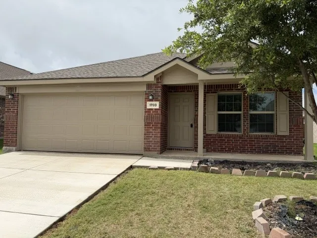 Single Family Residence For Rent in Collin County , 1703 Stonefield Drive, Anna, Texas 75409, 3 Bedrooms, 2 Bathrooms, 2 Garage spaces, 1,516 Sqft, built in 2020, Price $1,895, mls#21294492, Real Estate Agent in Anna, Homes For Rent in Collin county, Homes For Rent in Anna, Realtor in Anna Texas, Real Estate Brokerage Independent Realty Texas, Luminita Cordes Realtor