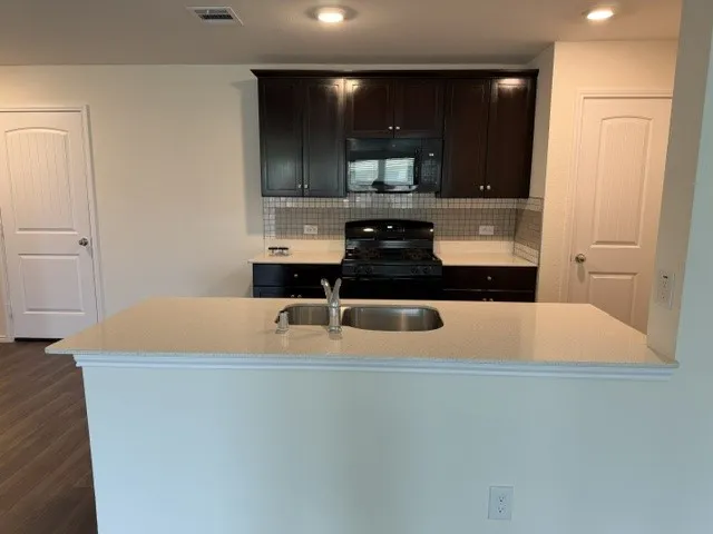 Single Family Residence For Rent in Collin County , 1703 Stonefield Drive, Anna, Texas 75409, 3 Bedrooms, 2 Bathrooms, 2 Garage spaces, 1,516 Sqft, built in 2020, Price $1,895, mls#21294492, Real Estate Agent in Anna, Homes For Rent in Collin county, Homes For Rent in Anna, Realtor in Anna Texas, Real Estate Brokerage Independent Realty Texas, Luminita Cordes Realtor